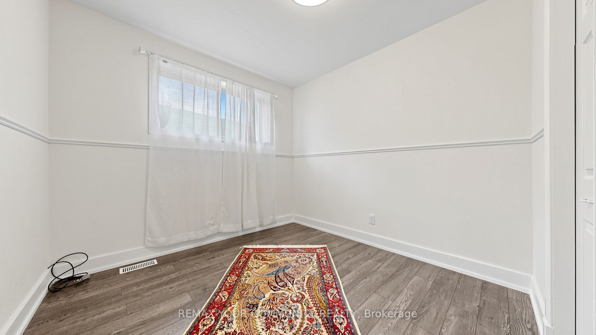 59 Davis Road Property Photo 9