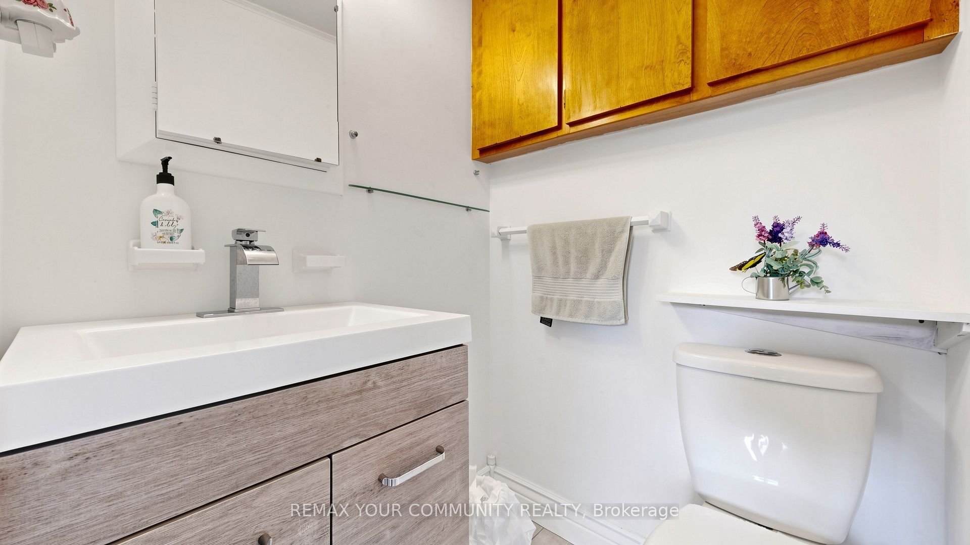 59 Davis Road Property Photo 14