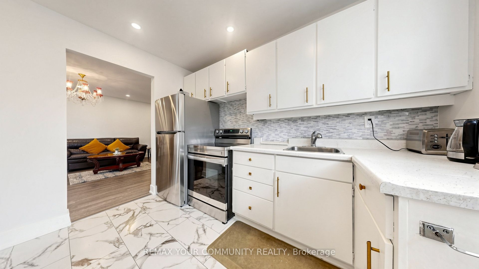 59 Davis Road Property Photo 17