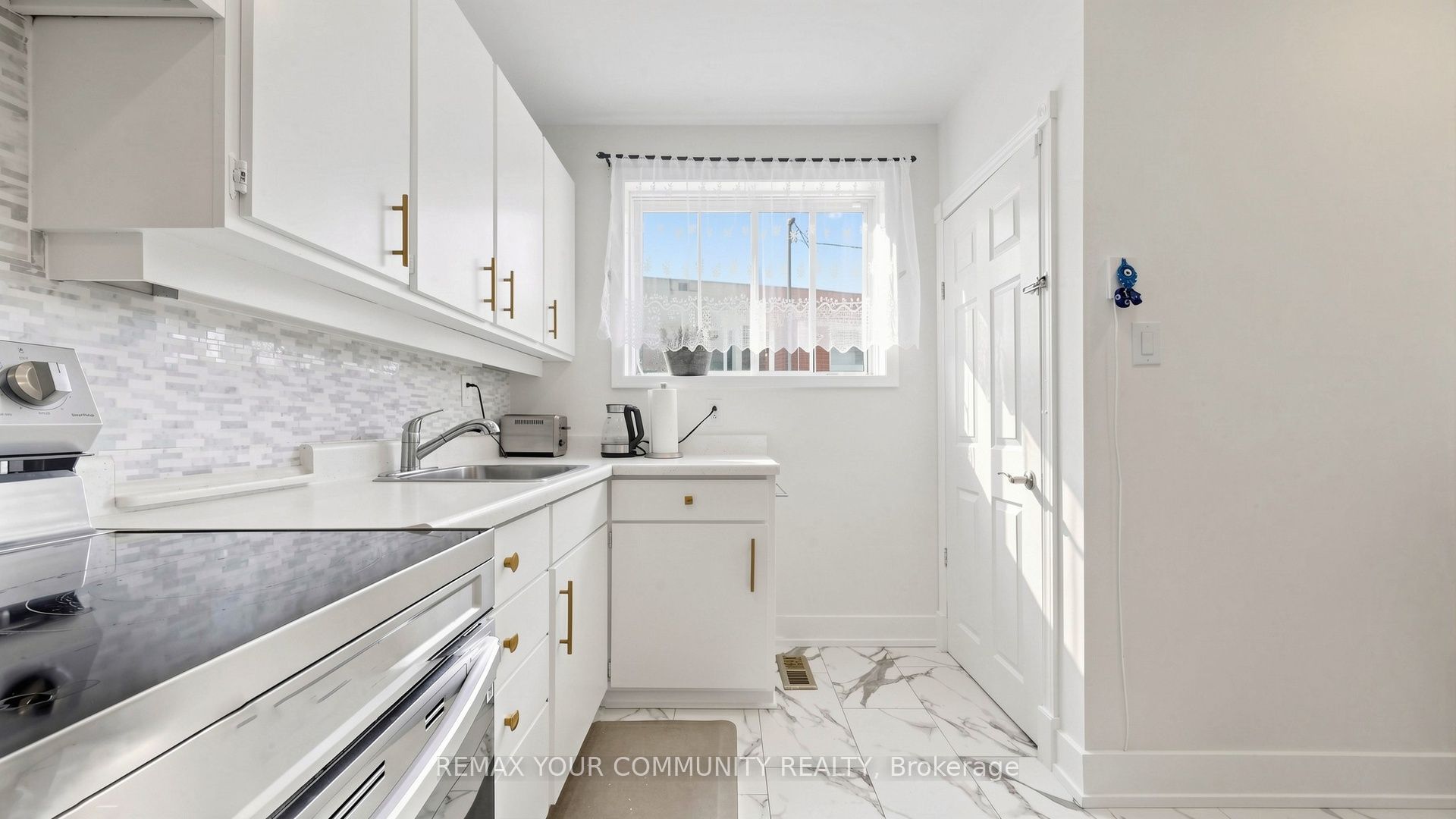 59 Davis Road Property Photo 19