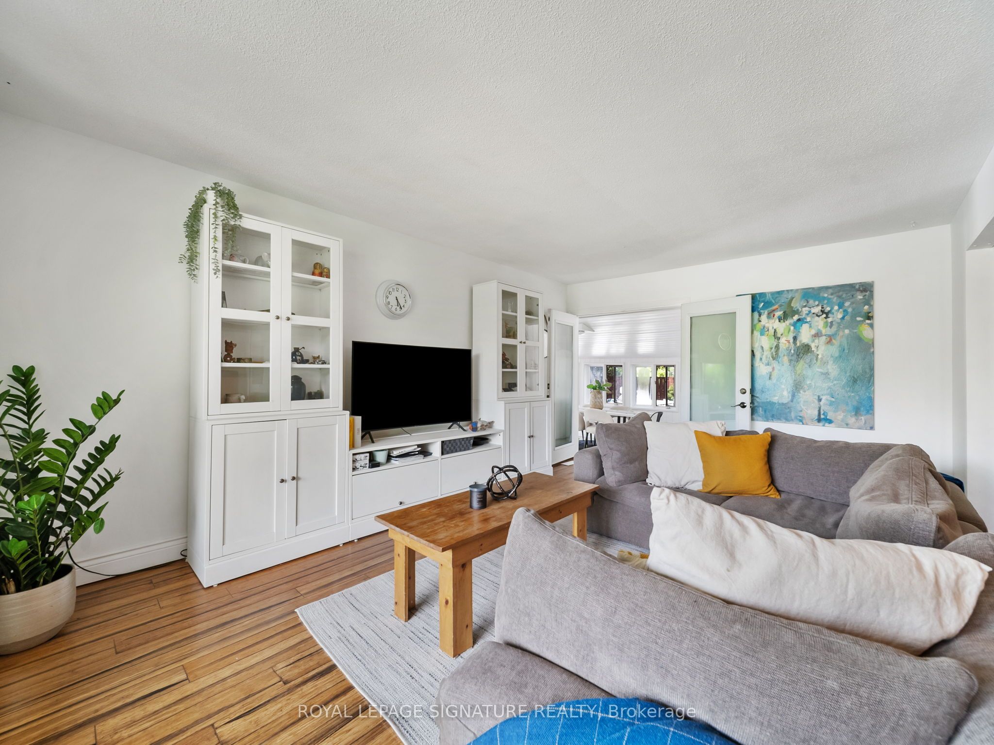 12 Easy Street Property Photo 14