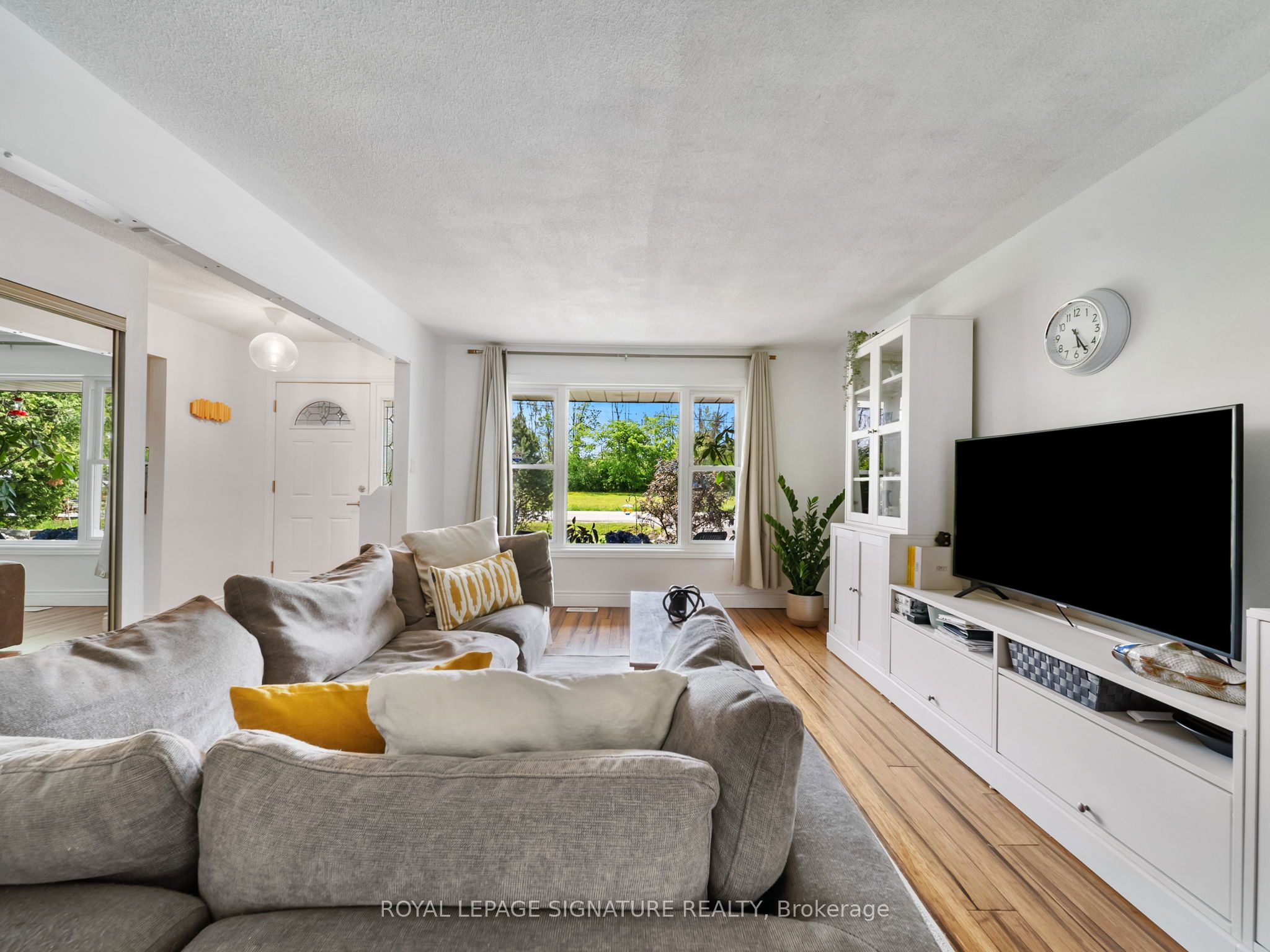 12 Easy Street Property Photo 21