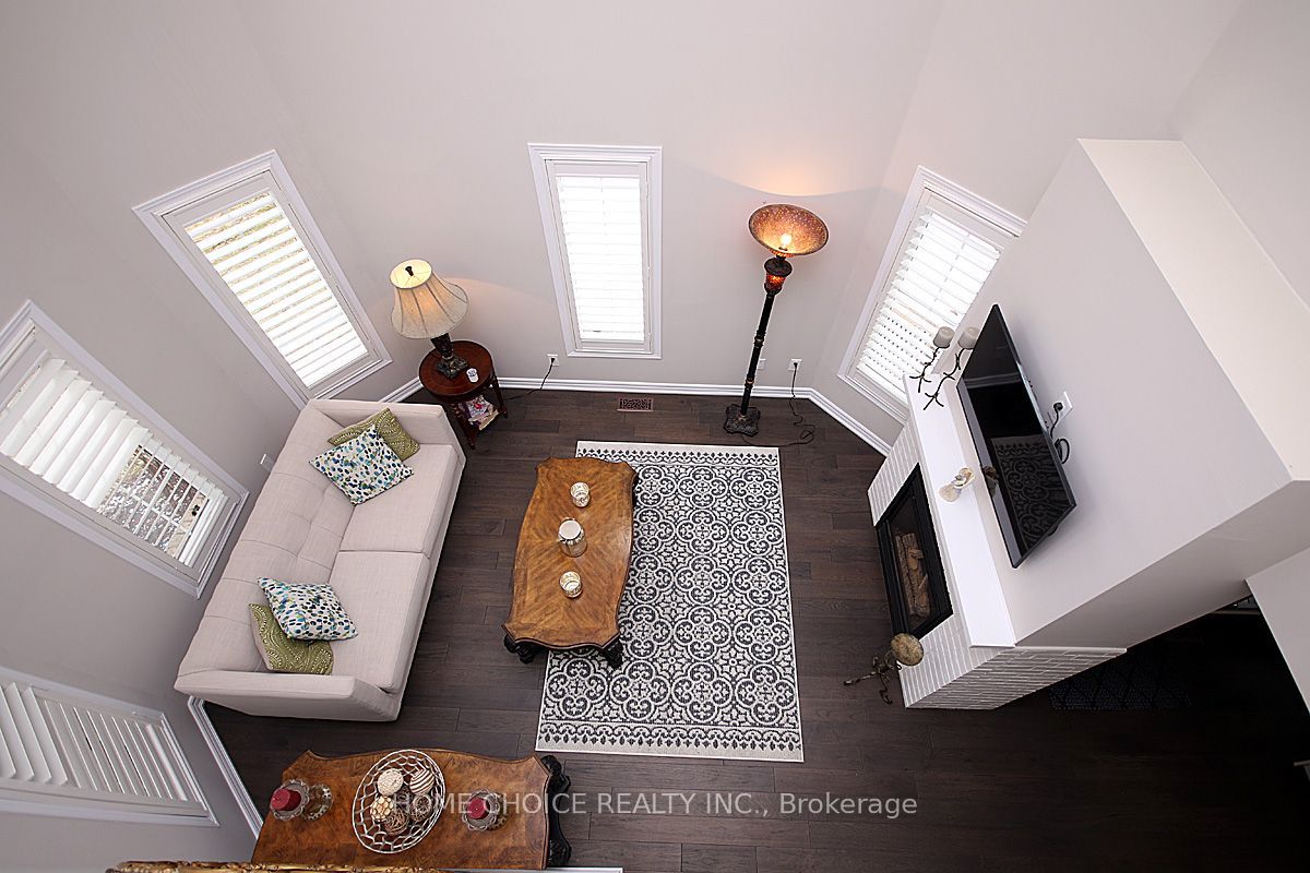 155 Hollandview Trail Property Photo 19