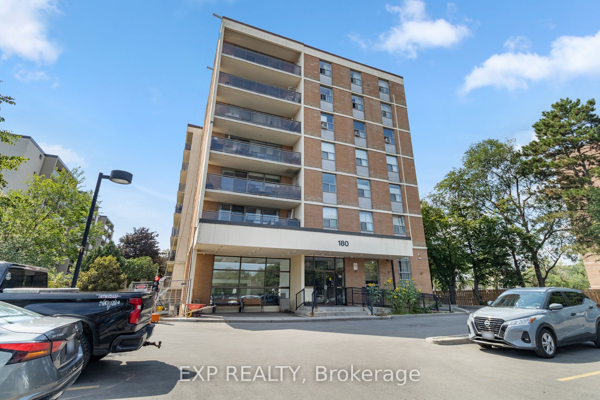 180 Dudley Avenue Property Photo 1