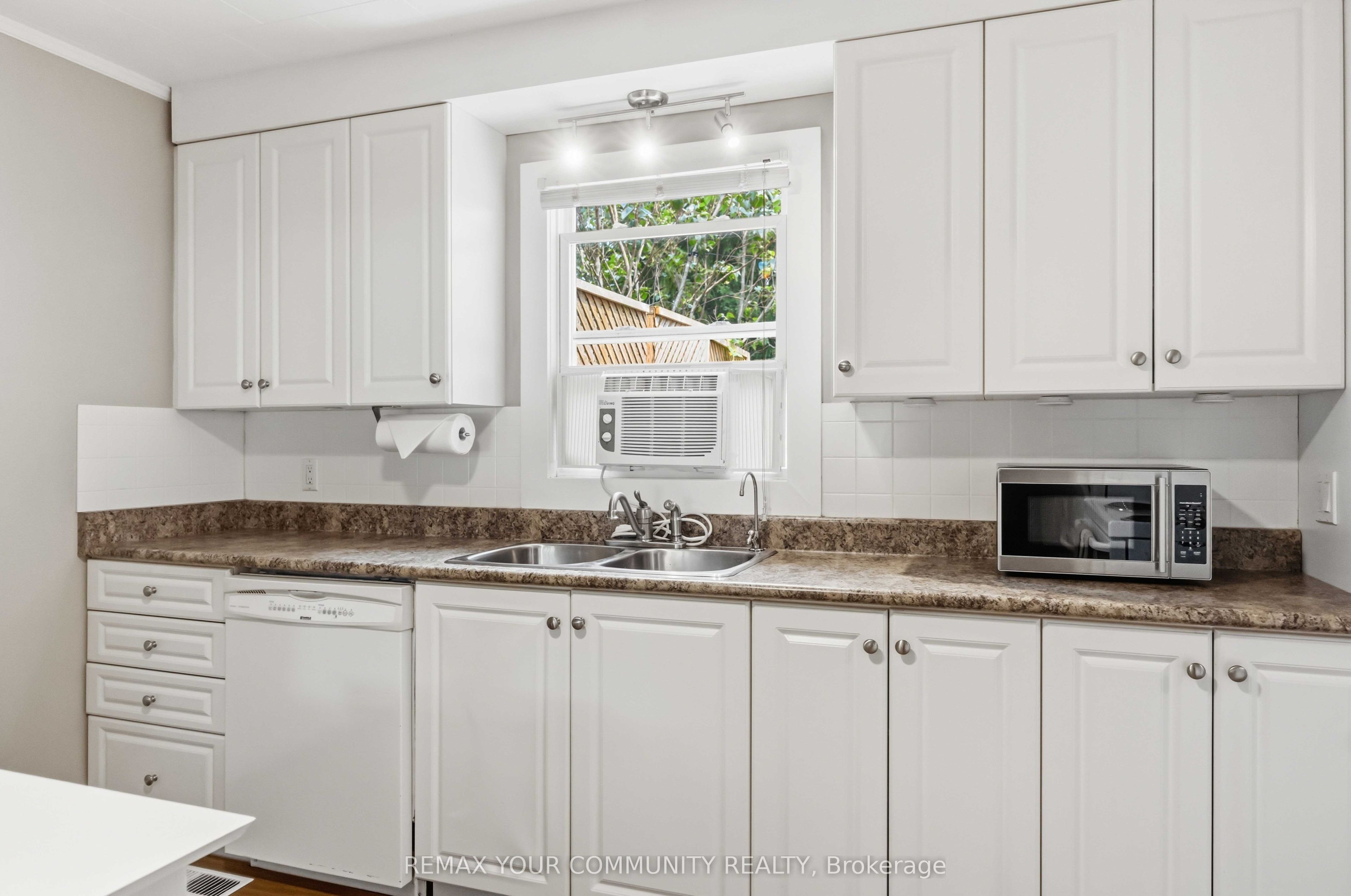 15 Georgina Street Property Photo 16
