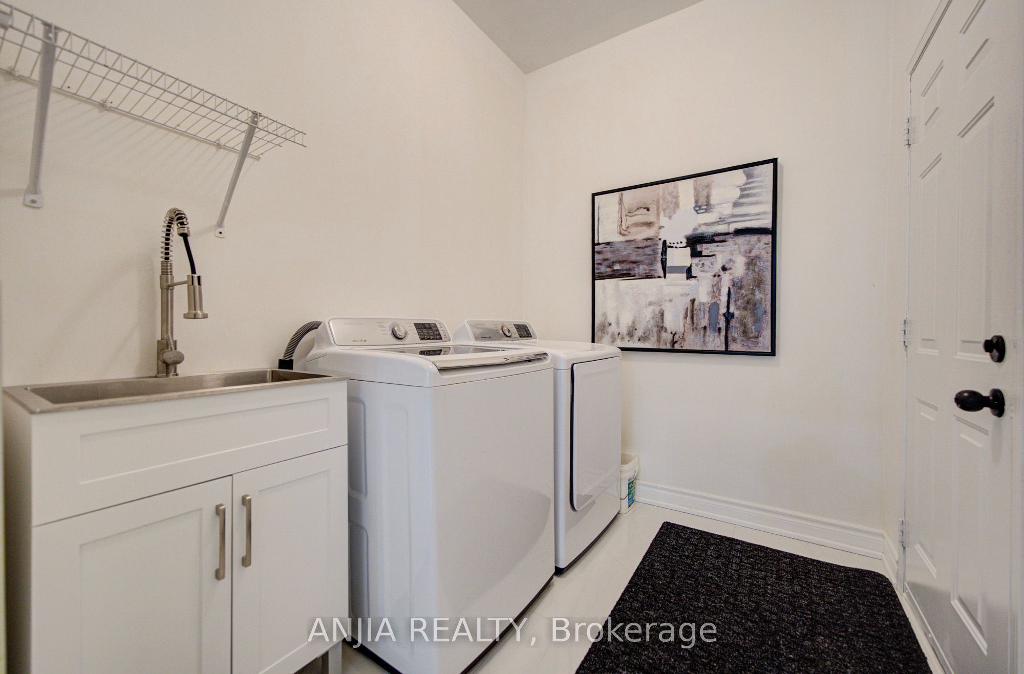 203 Fred Mclaren Boulevard Property Photo 9