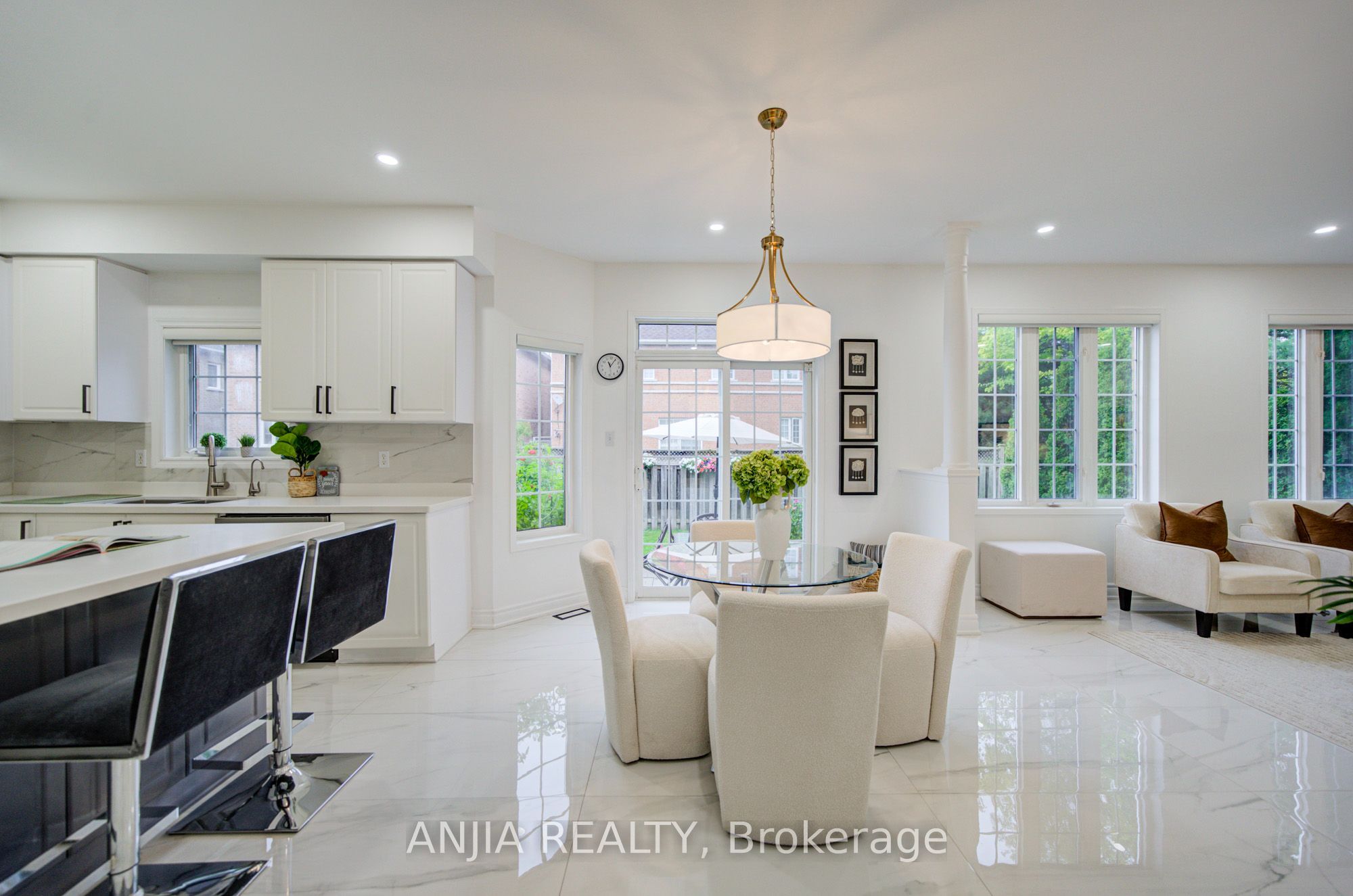 203 Fred Mclaren Boulevard Property Photo 10