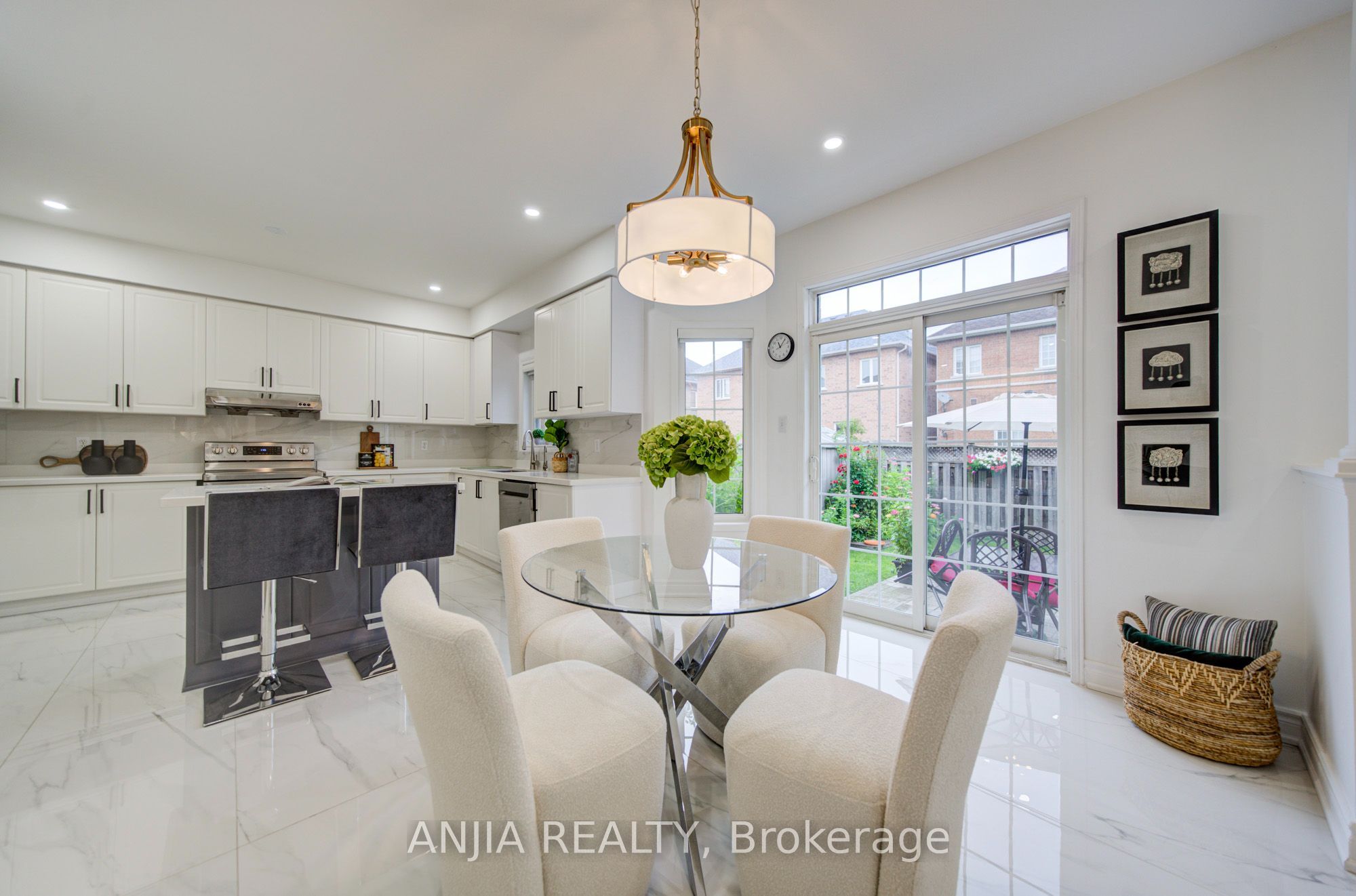 203 Fred Mclaren Boulevard Property Photo 13
