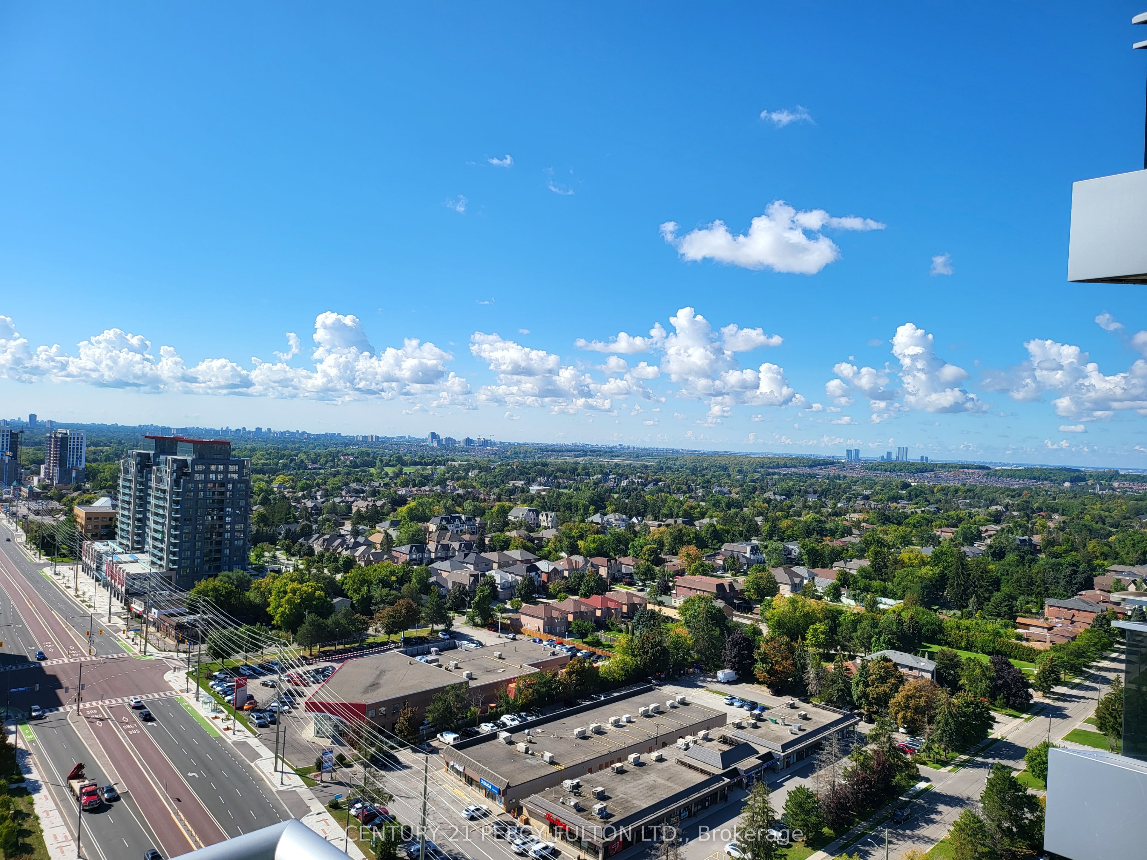 9201 Yonge Street Nw 2008 Property Photo 4
