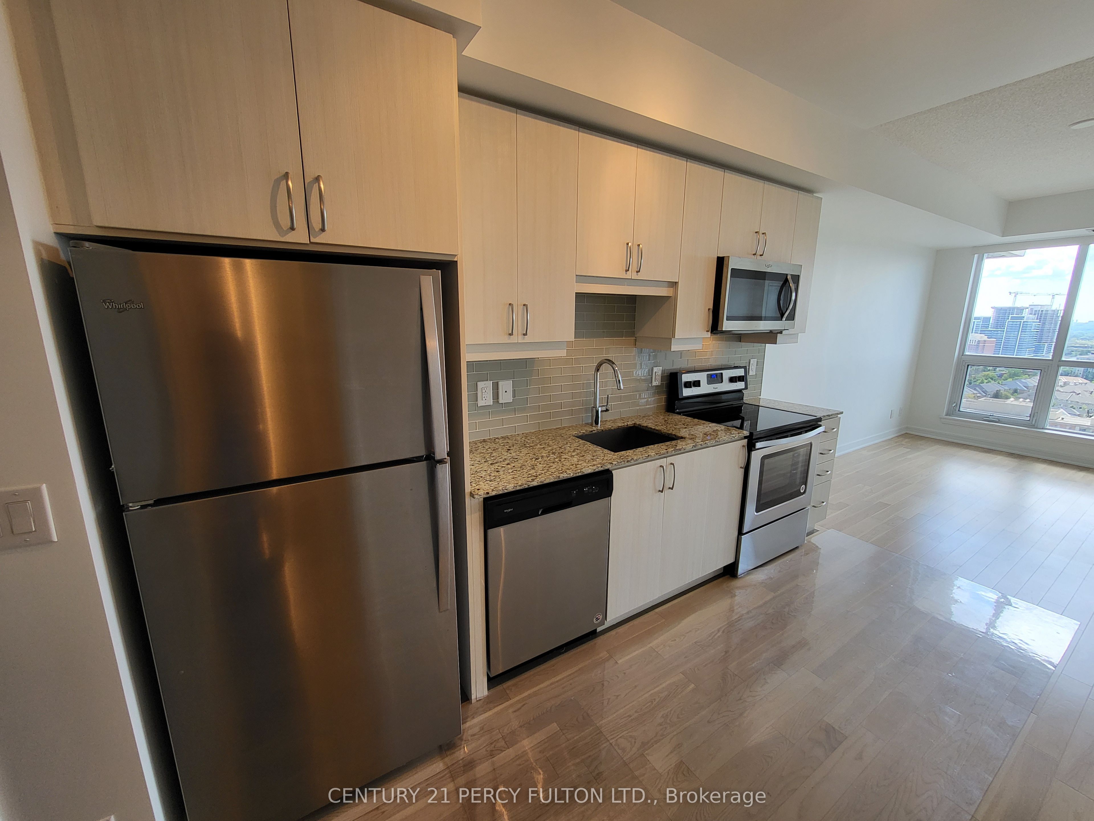 9201 Yonge Street Nw 2008 Property Photo 11