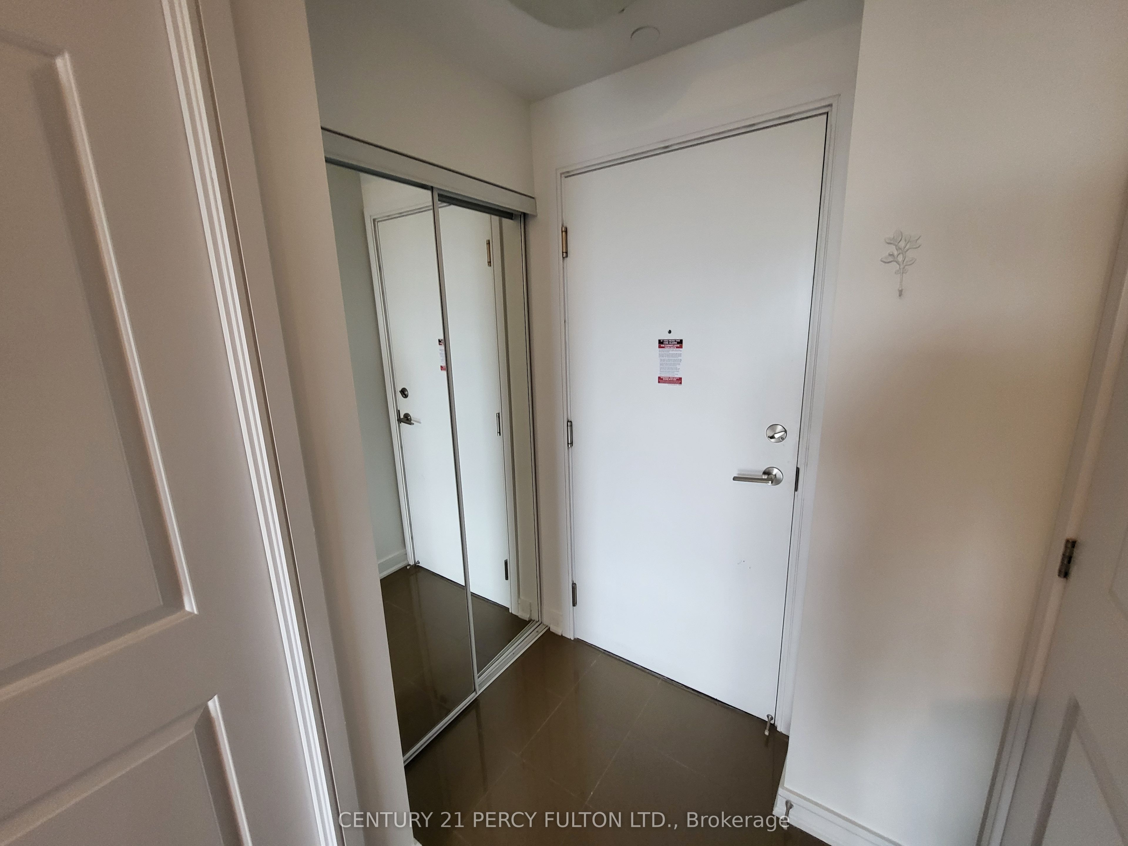 9201 Yonge Street Nw 2008 Property Photo 18