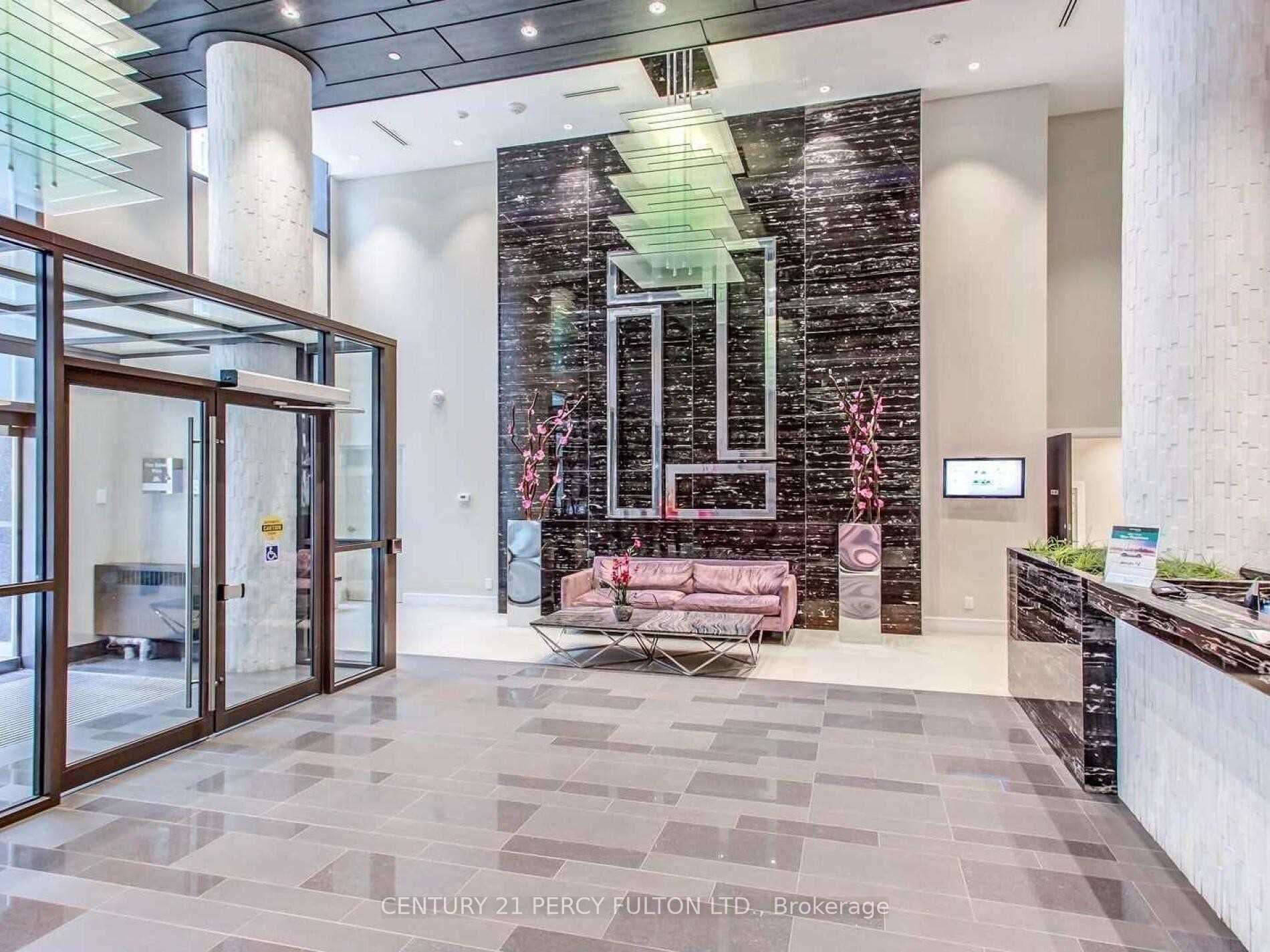 9201 Yonge Street Nw 2008 Property Photo 22