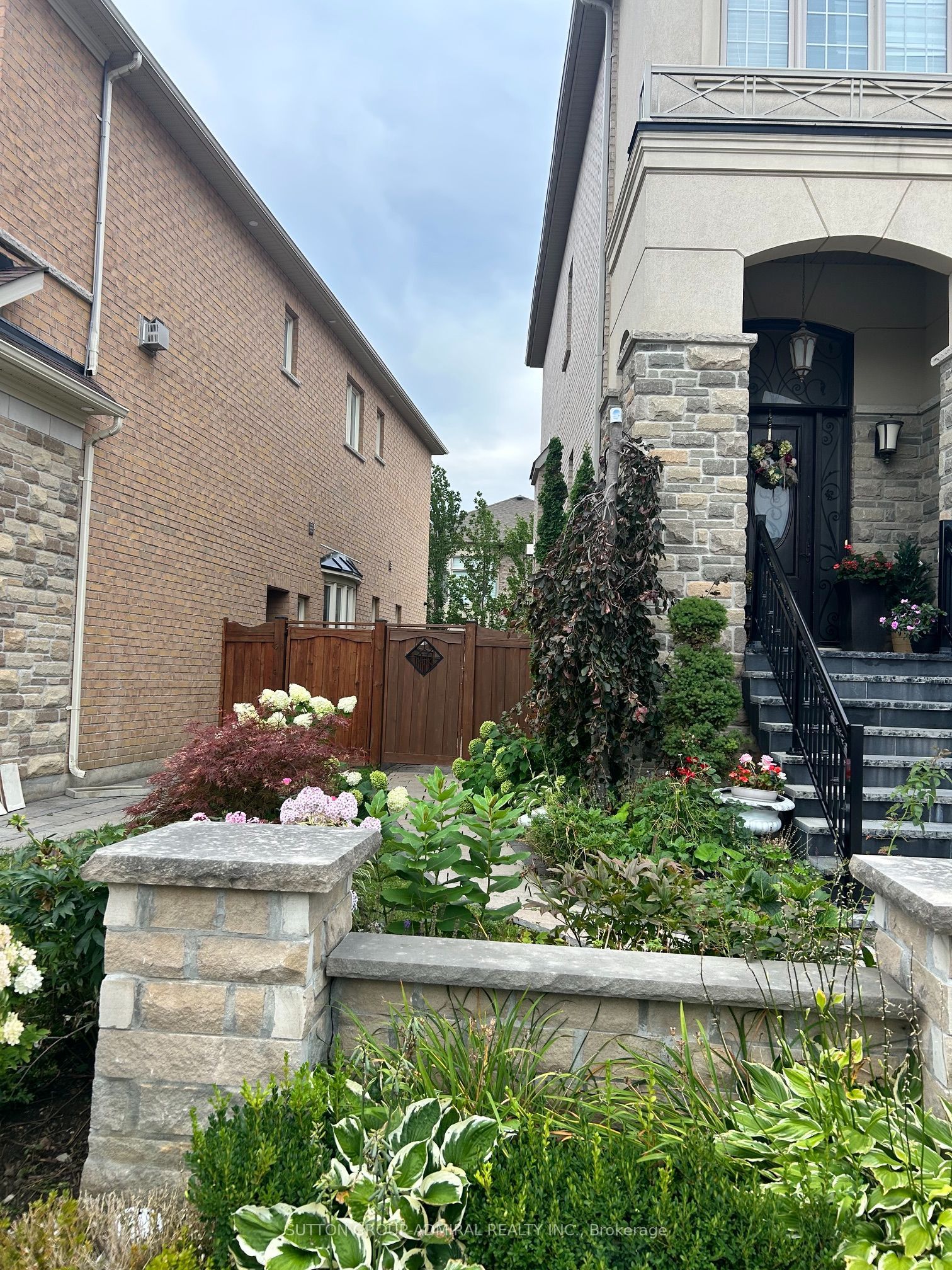 307 Chatfield Drive Property Photo 1