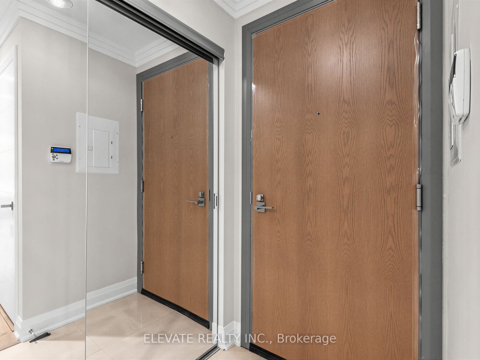 18 Uptown Drive 229 Property Photo 2