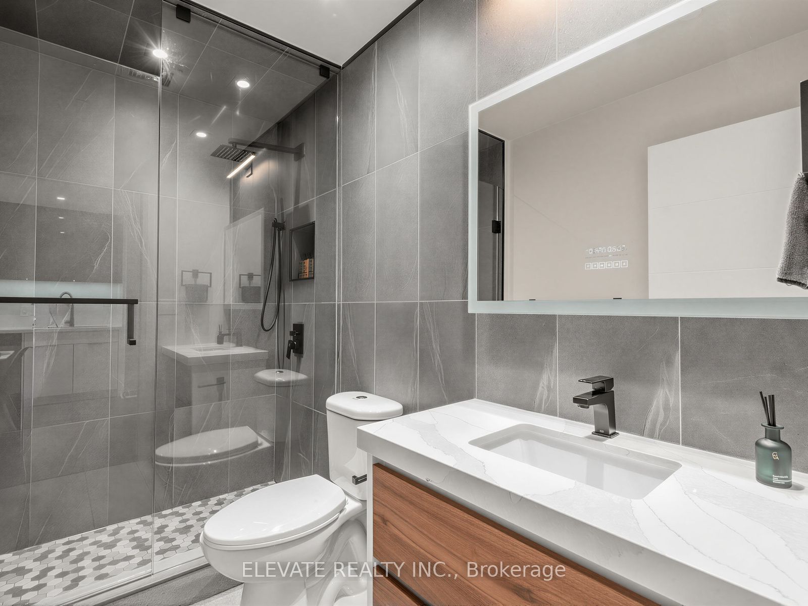 18 Uptown Drive 229 Property Photo 20