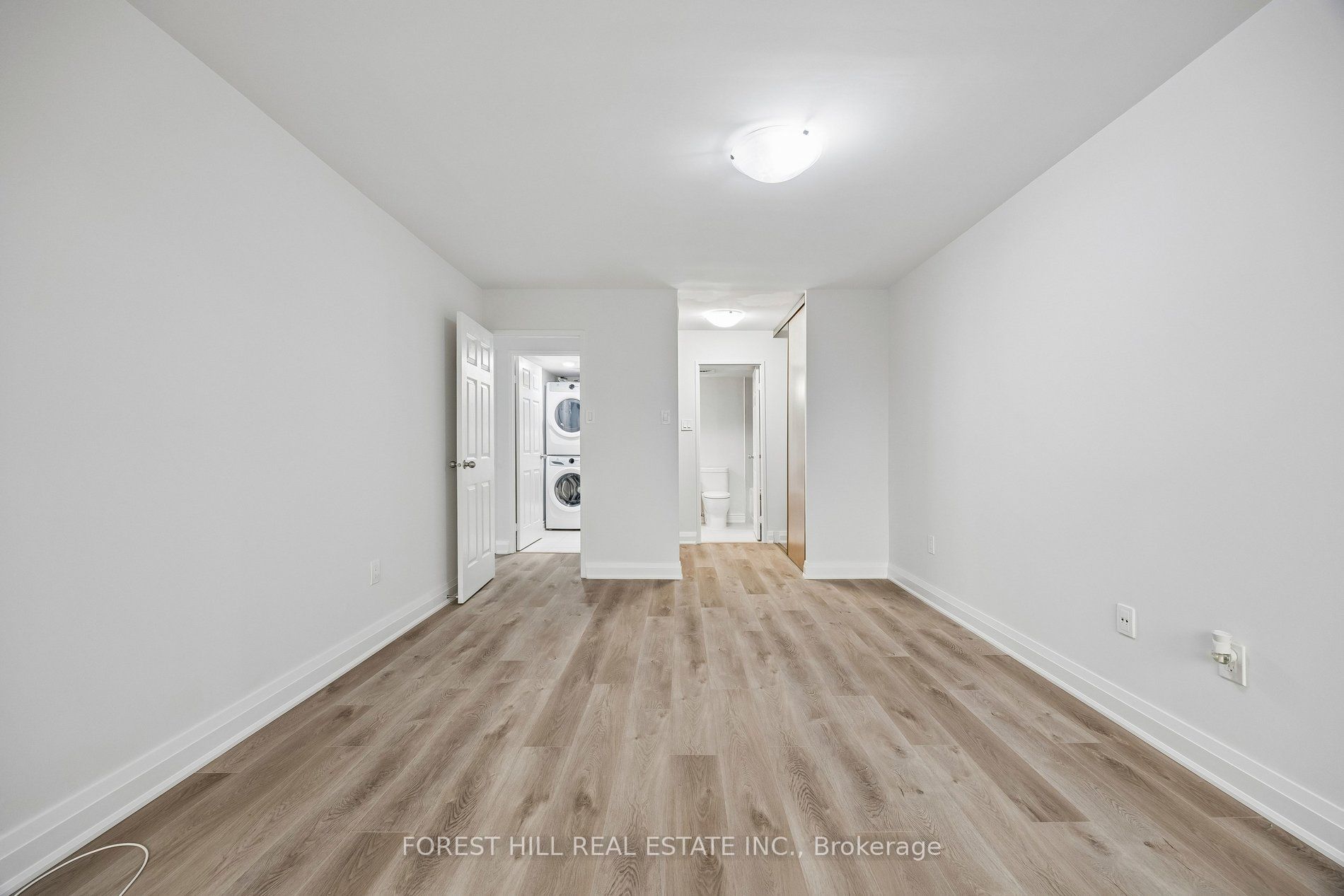 7420 Bathurst Street 101 Property Photo 7
