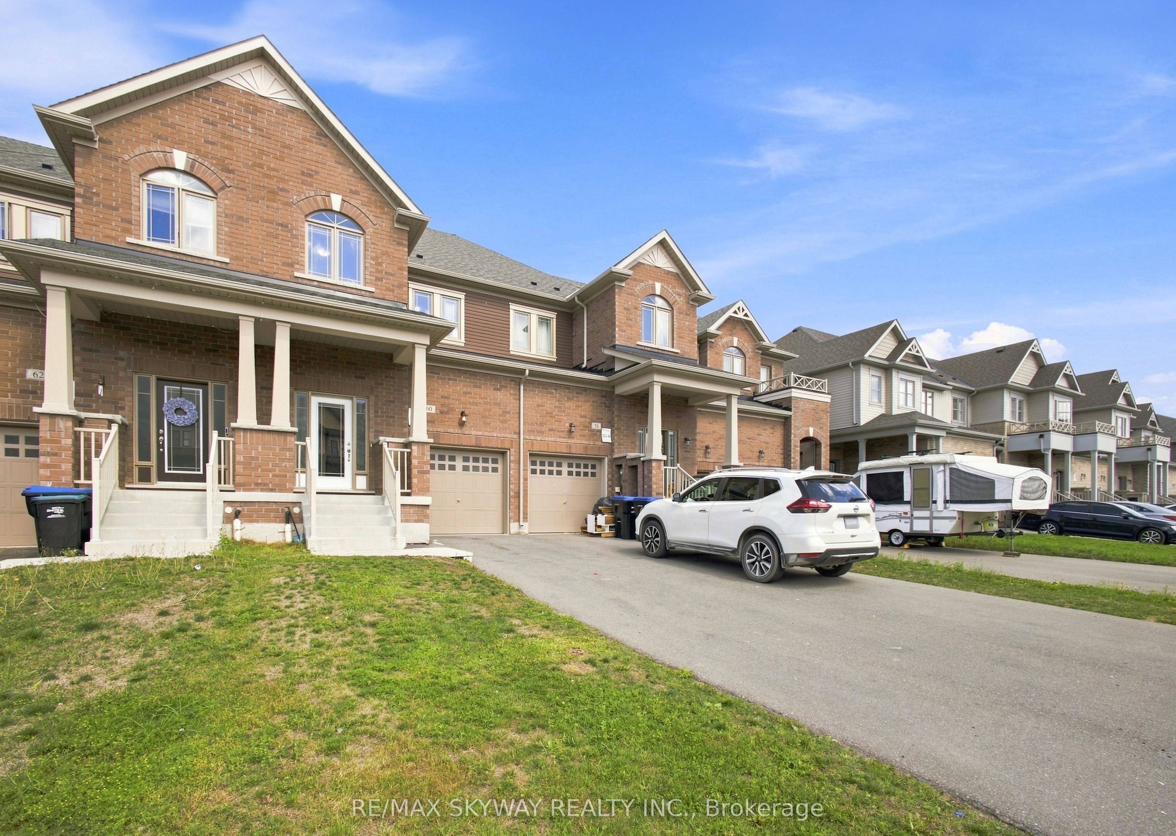 60 Lorne Thomas Place Property Photo 3