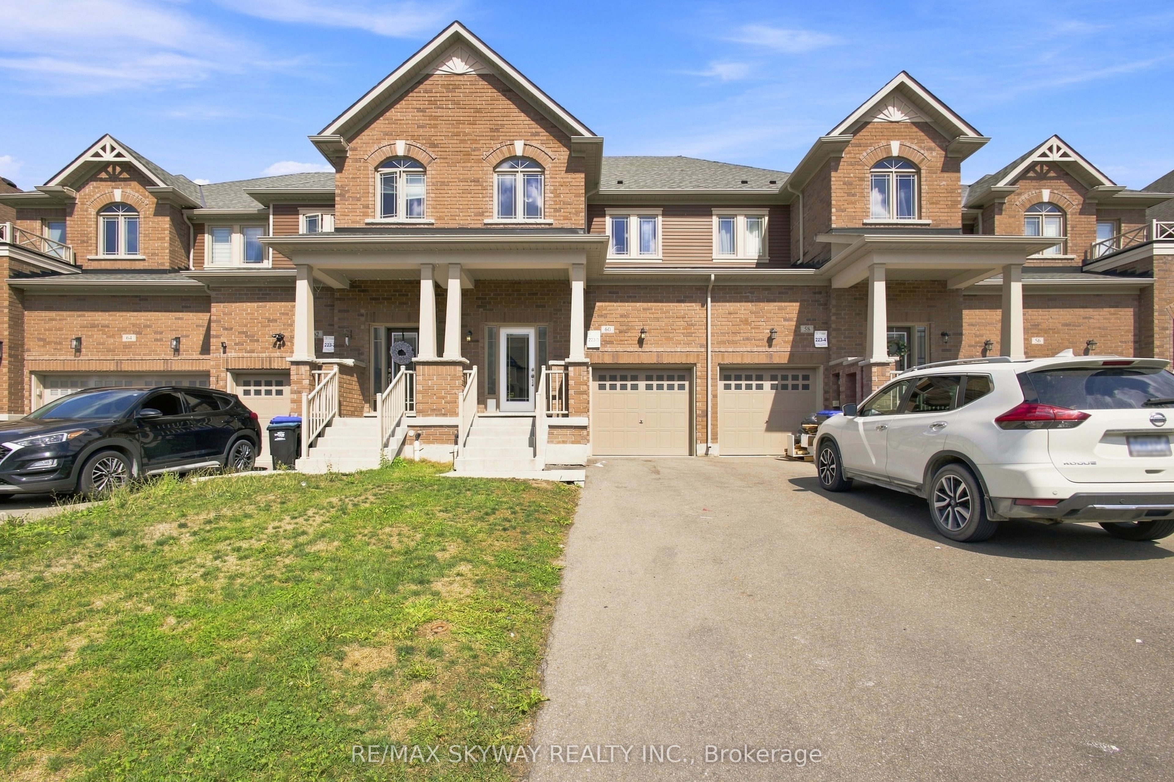 60 Lorne Thomas Place Property Photo 4