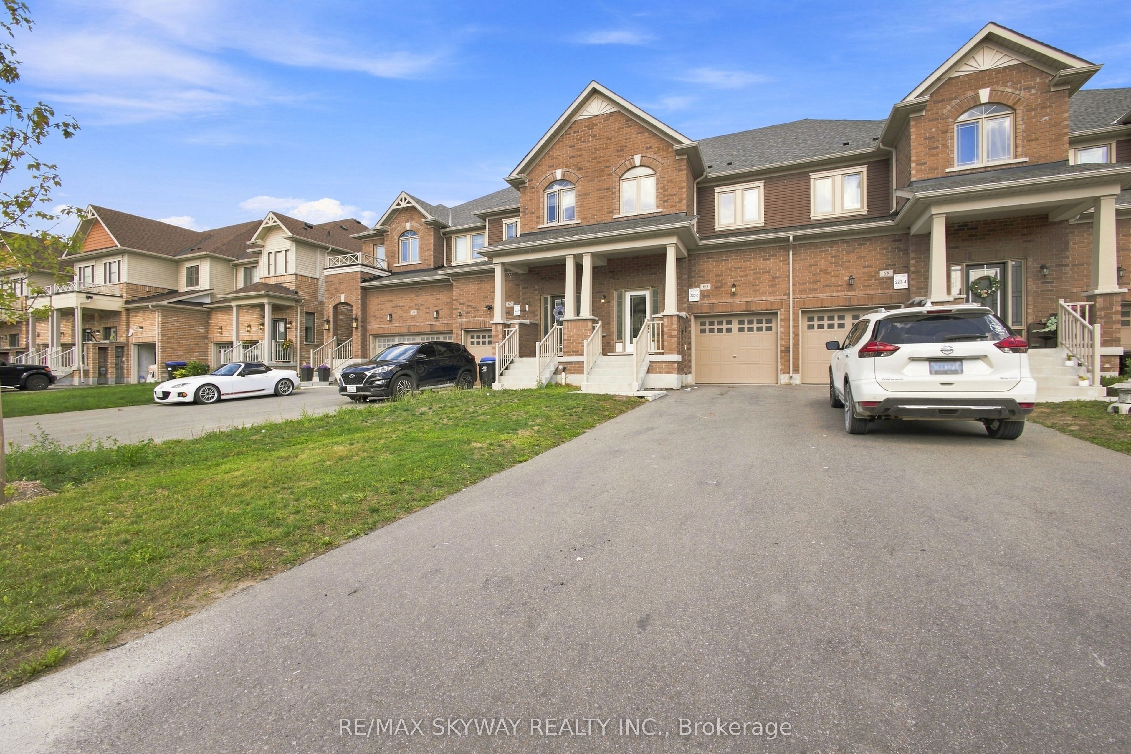 60 Lorne Thomas Place Property Photo 6