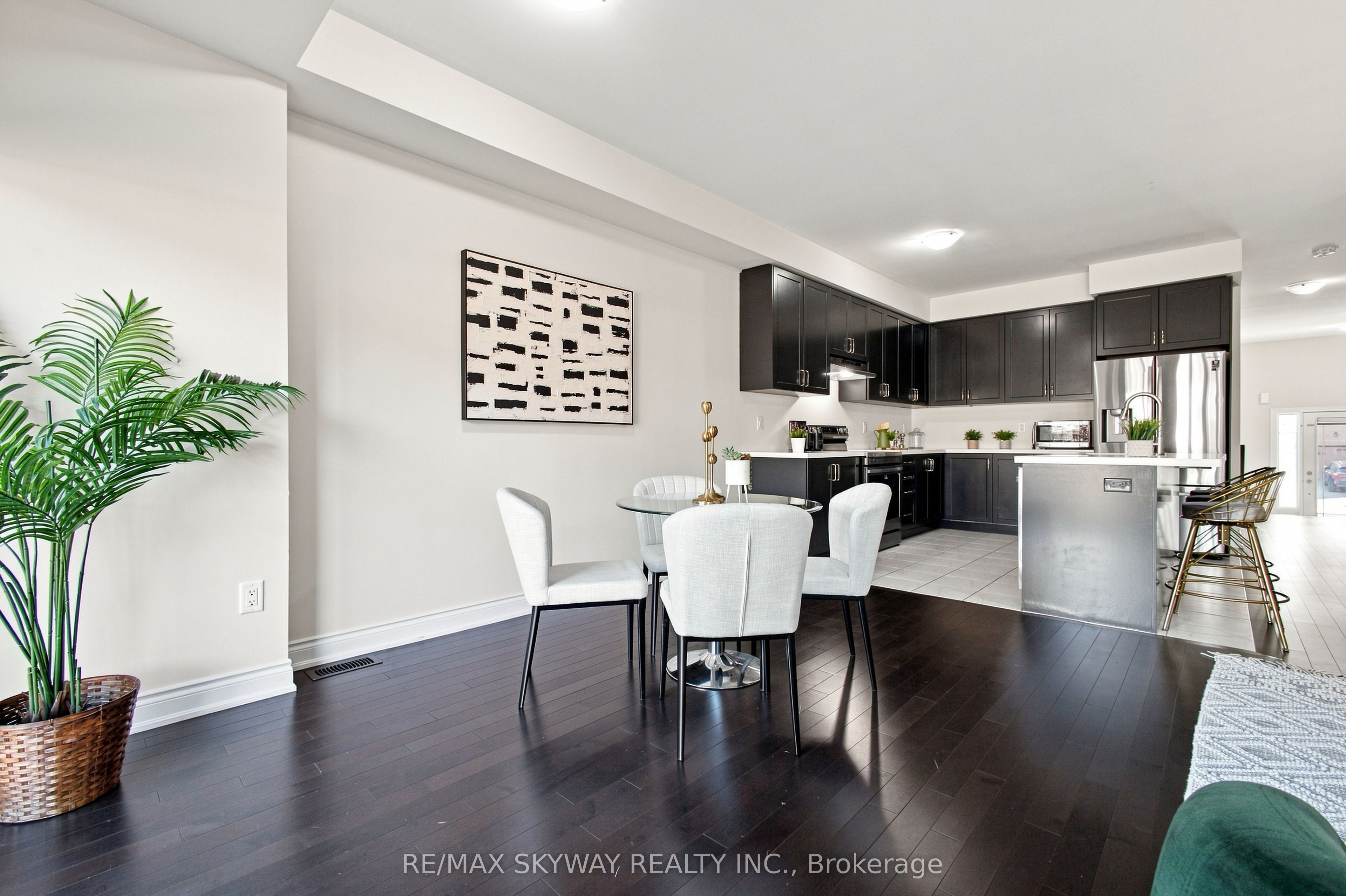 60 Lorne Thomas Place Property Photo 16