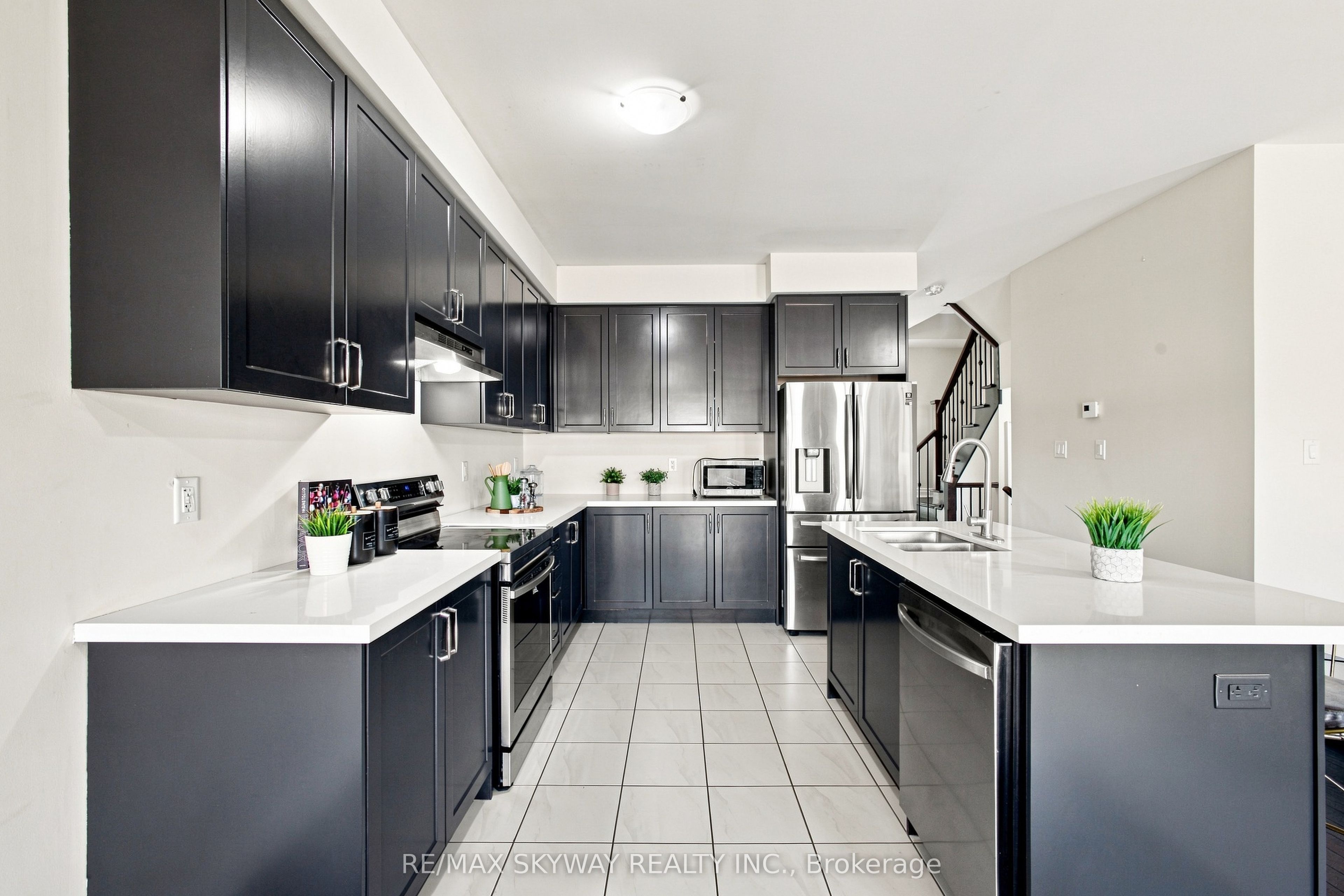 60 Lorne Thomas Place Property Photo 23