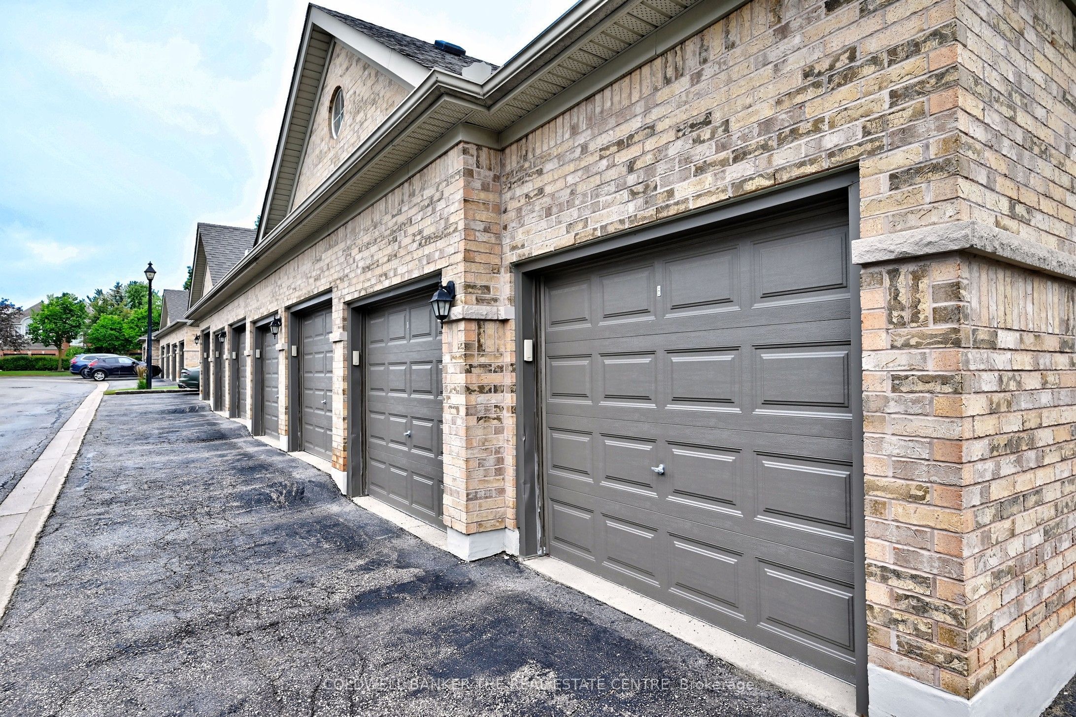 520 Silken Laumann Drive 16 Property Photo 44