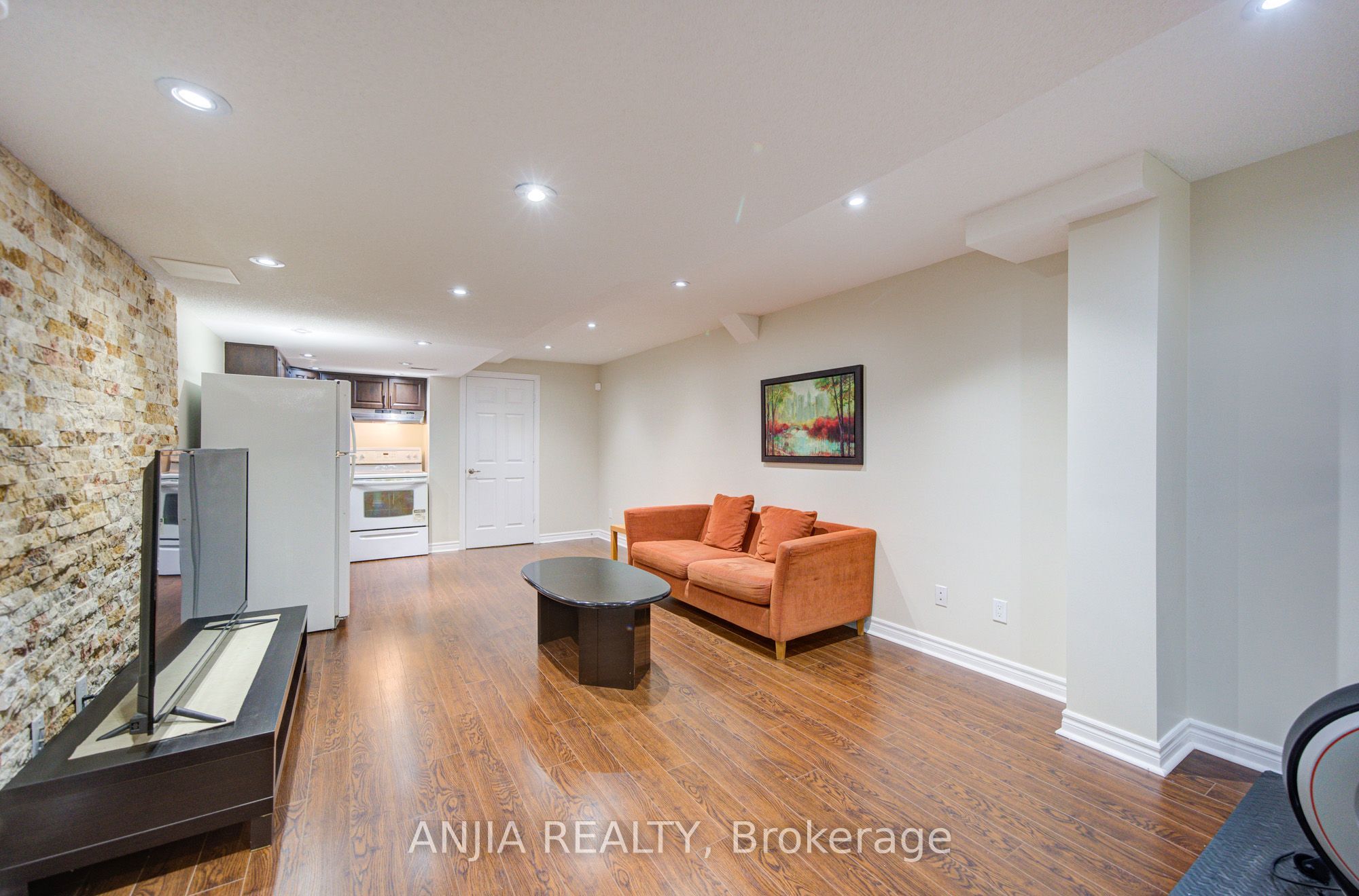 73 Hawksbury Road Property Photo 42
