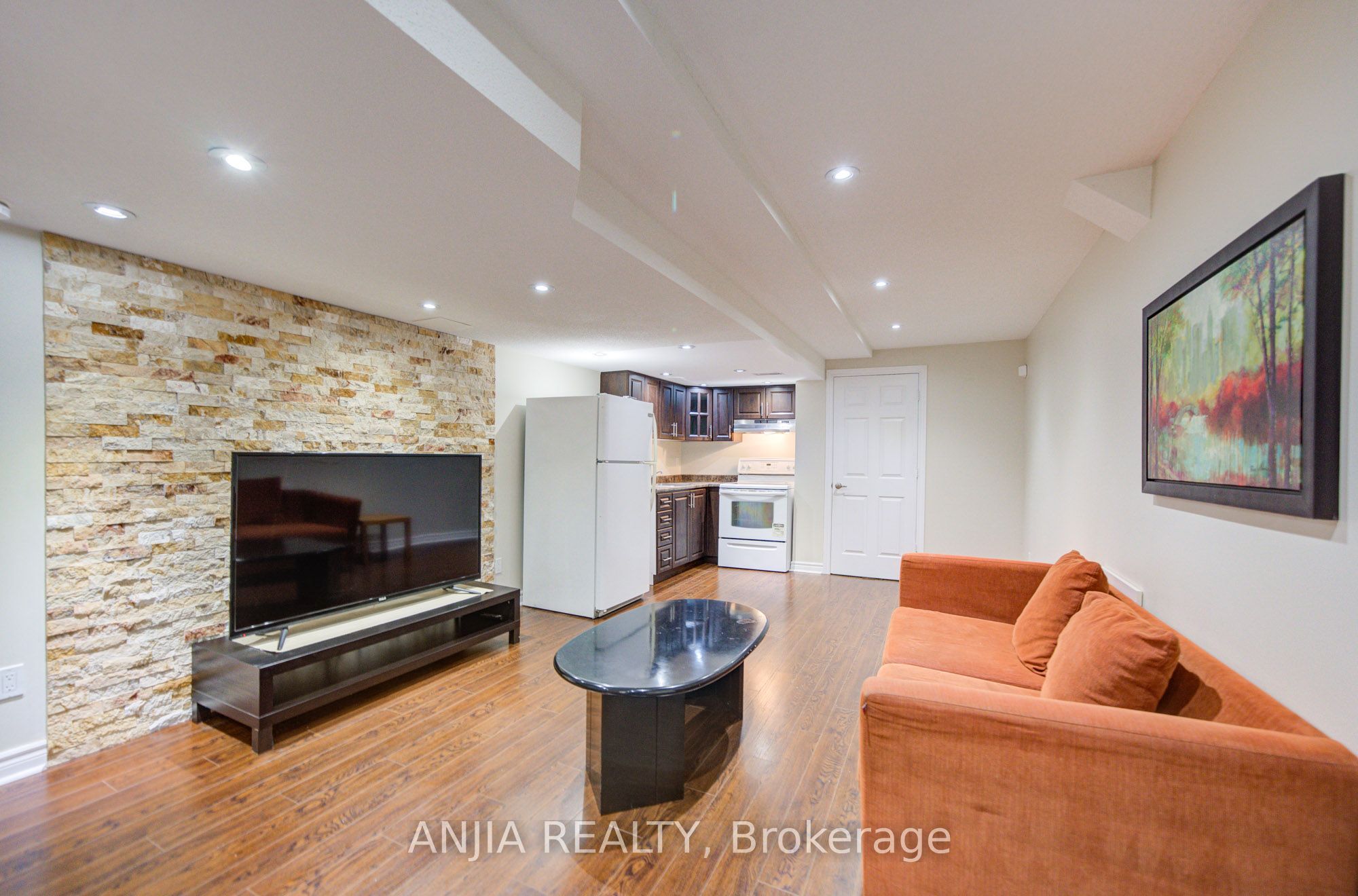 73 Hawksbury Road Property Photo 43