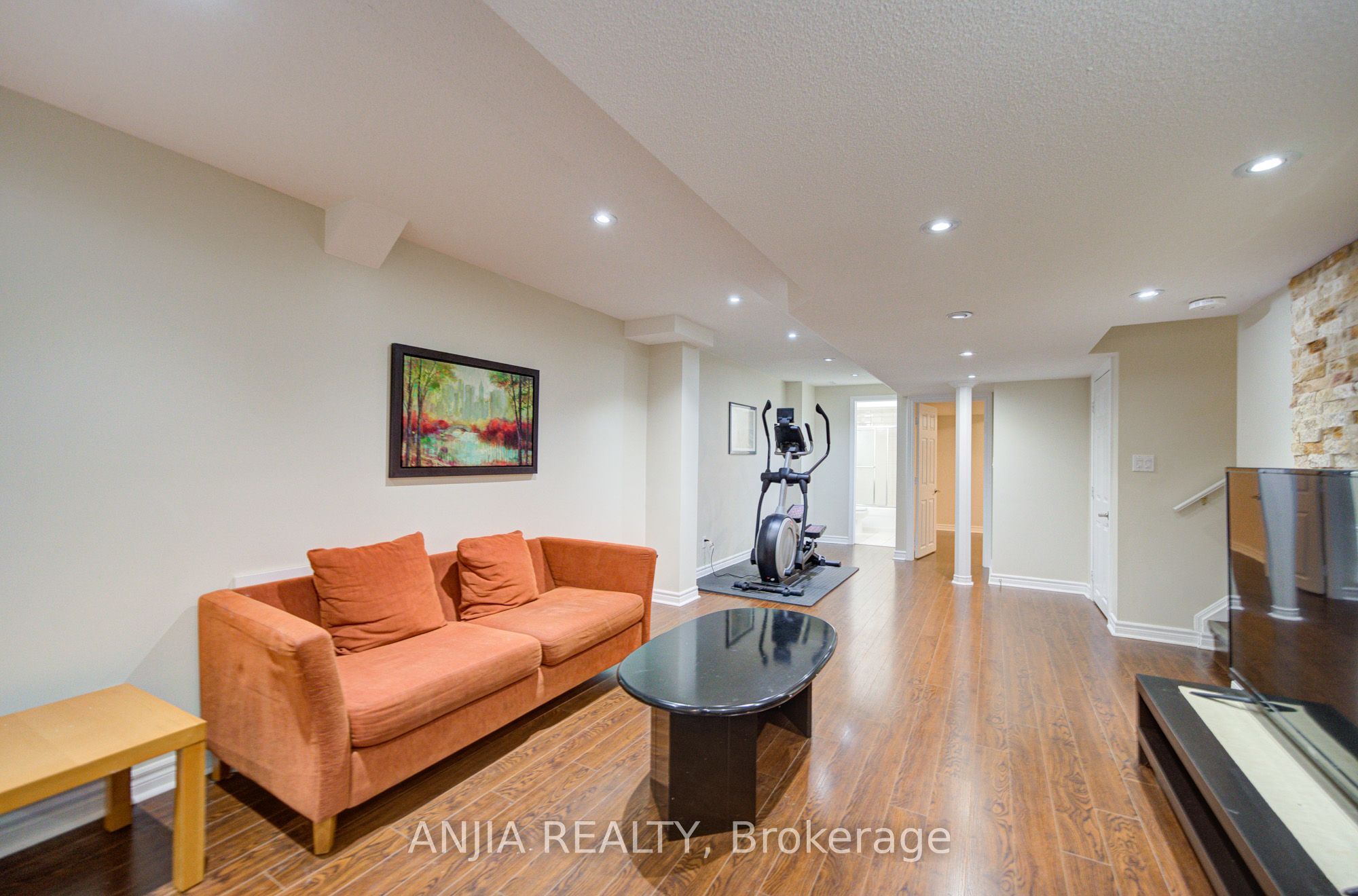 73 Hawksbury Road Property Photo 44