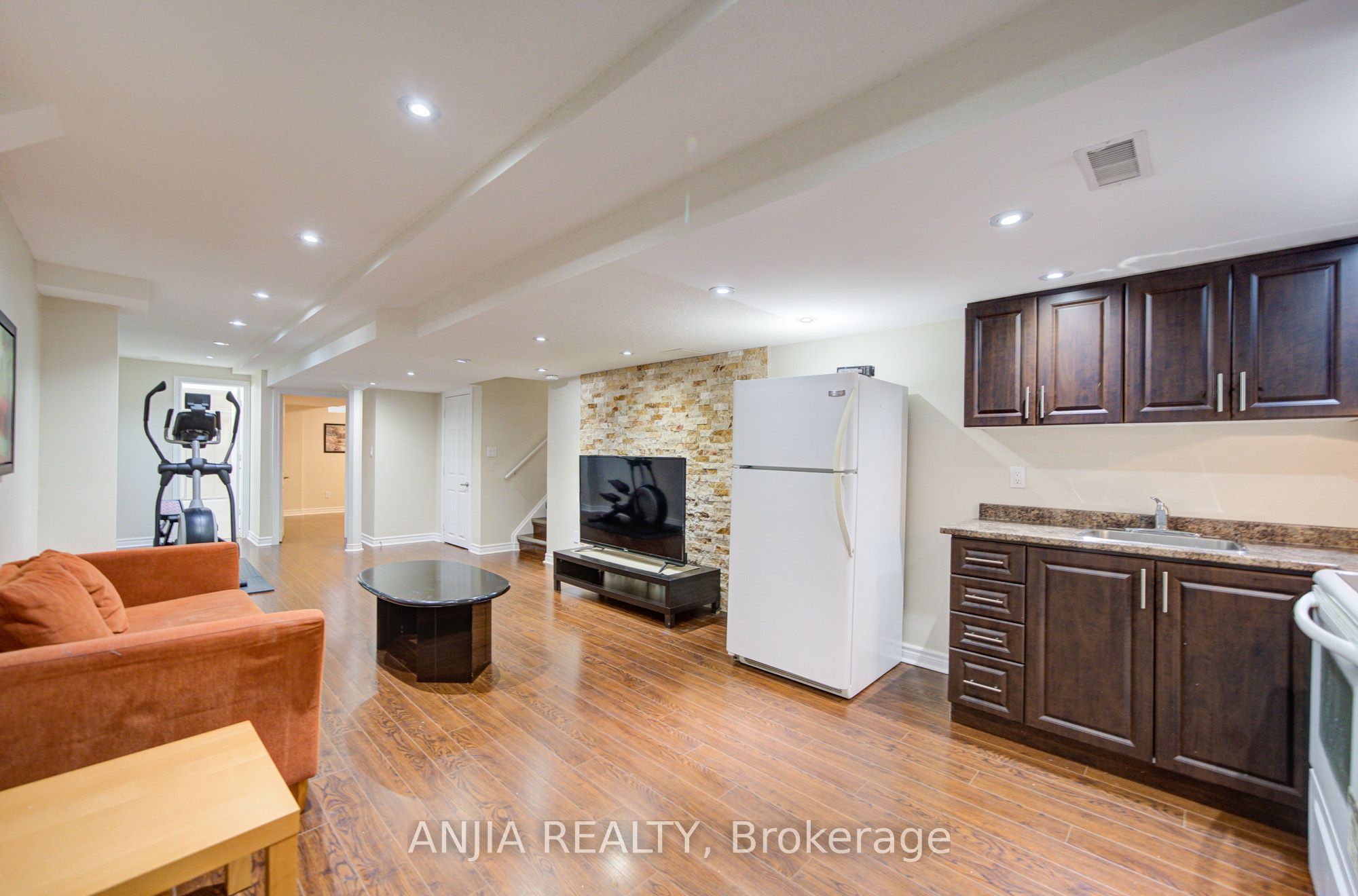 73 Hawksbury Road Property Photo 46