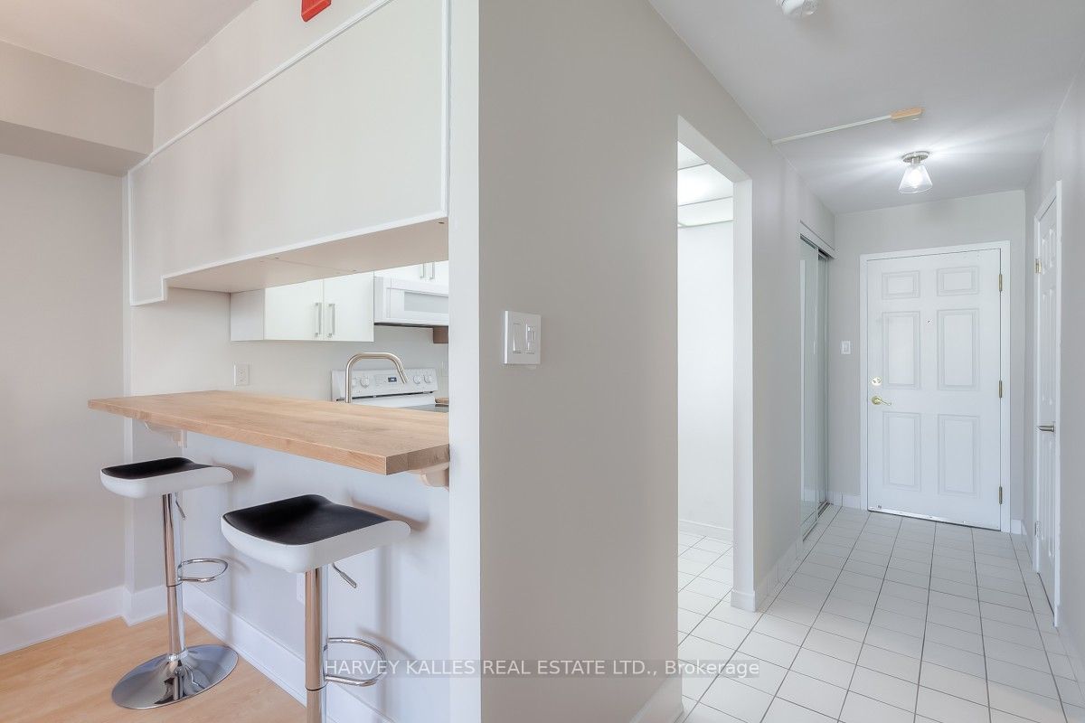 175 Cedar Avenue 710 Property Photo 3
