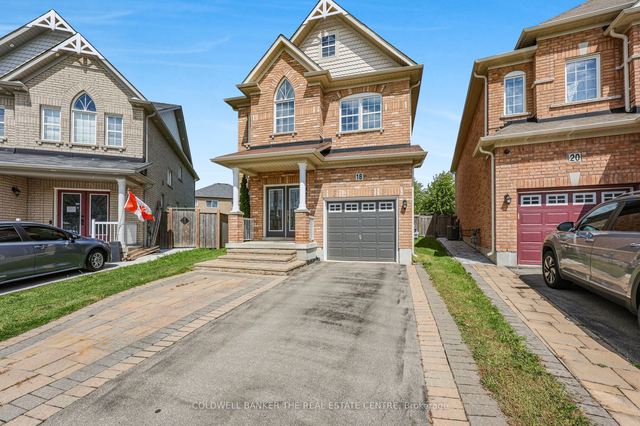 18 Herefordshire Crescent Property Photo 1