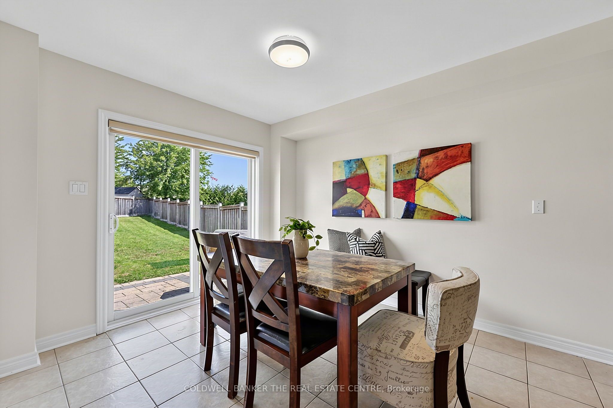 18 Herefordshire Crescent Property Photo 12