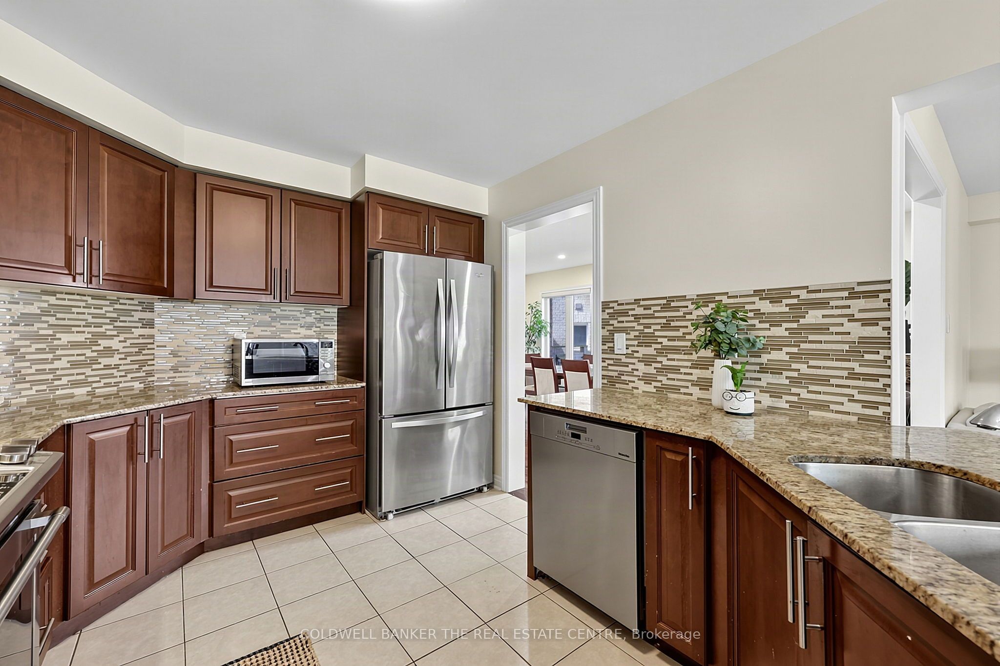 18 Herefordshire Crescent Property Photo 16