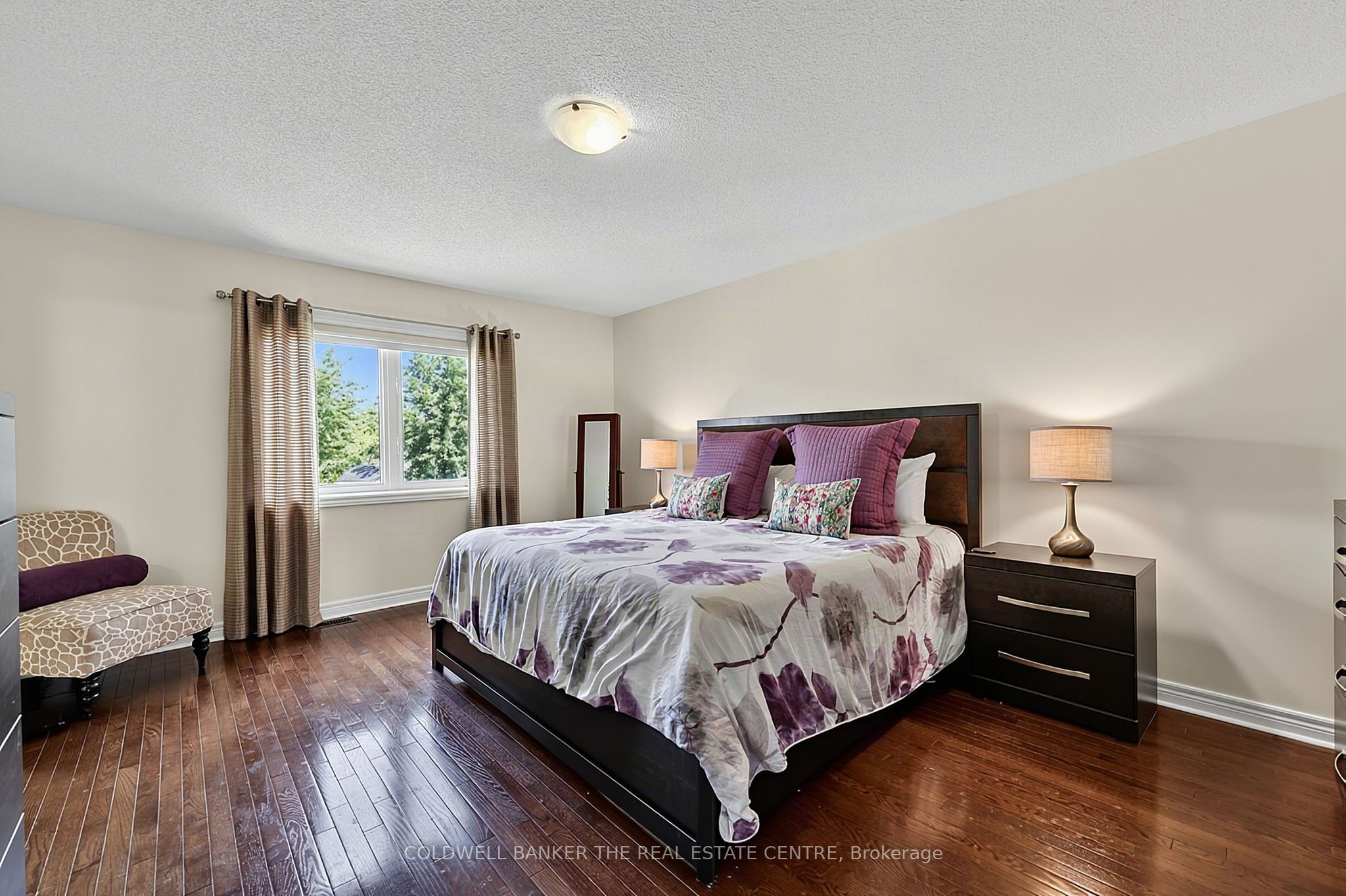 18 Herefordshire Crescent Property Photo 21