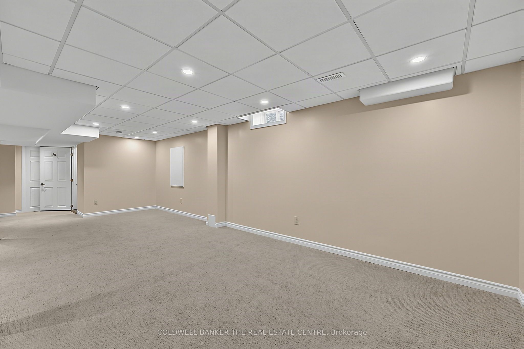 18 Herefordshire Crescent Property Photo 29