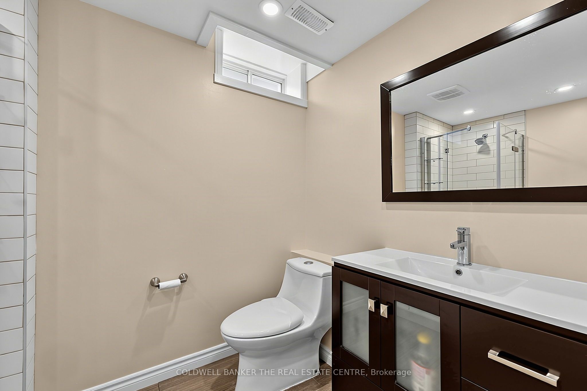 18 Herefordshire Crescent Property Photo 31