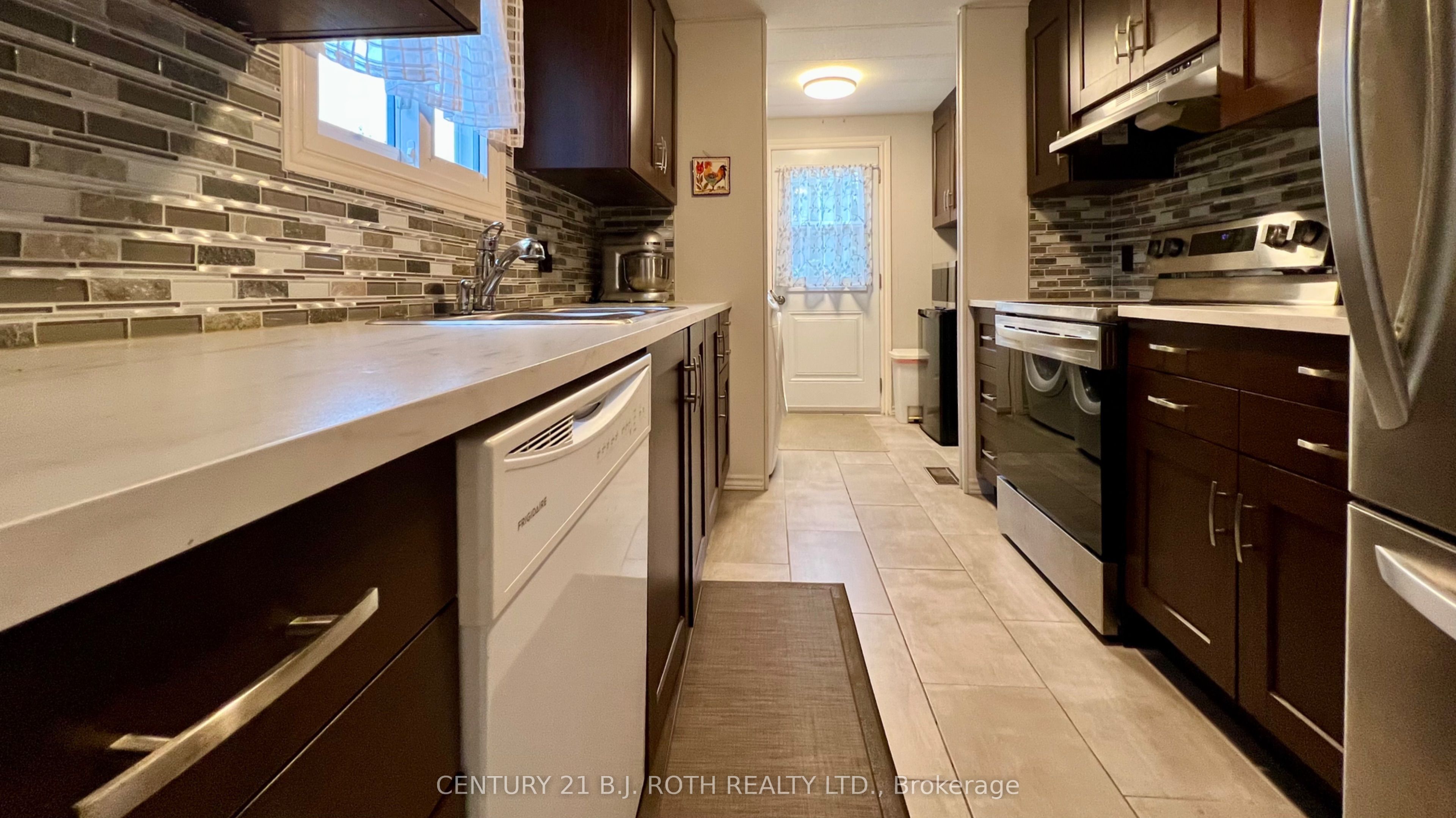 6 Walnut Court Property Photo 6