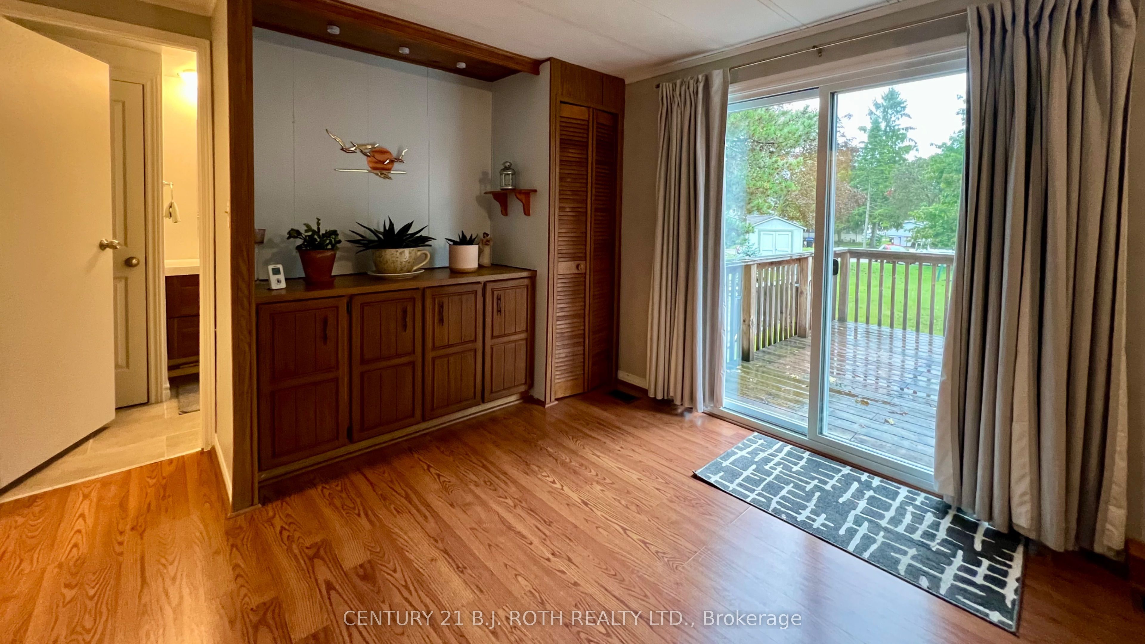 6 Walnut Court Property Photo 10