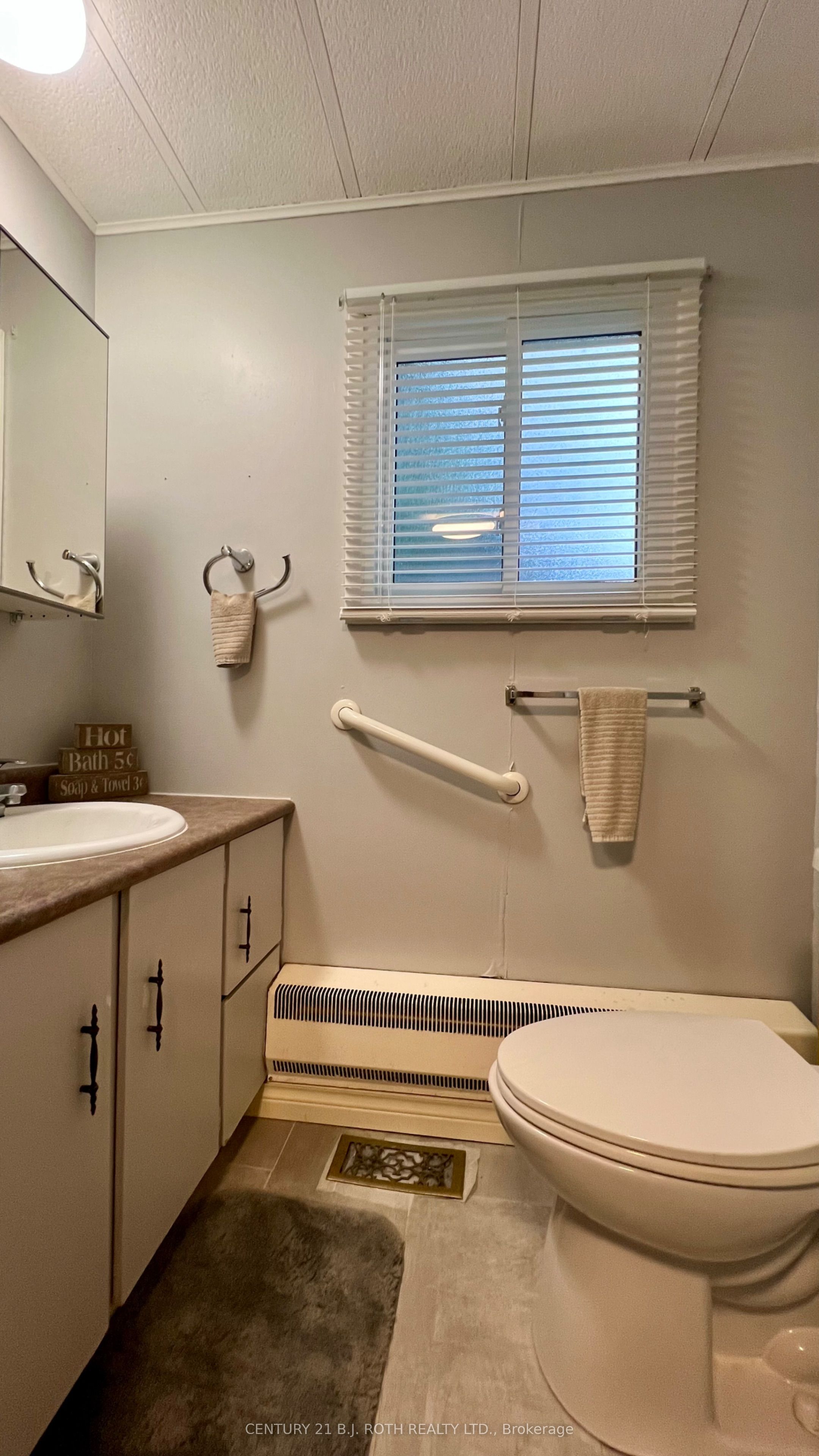 6 Walnut Court Property Photo 17