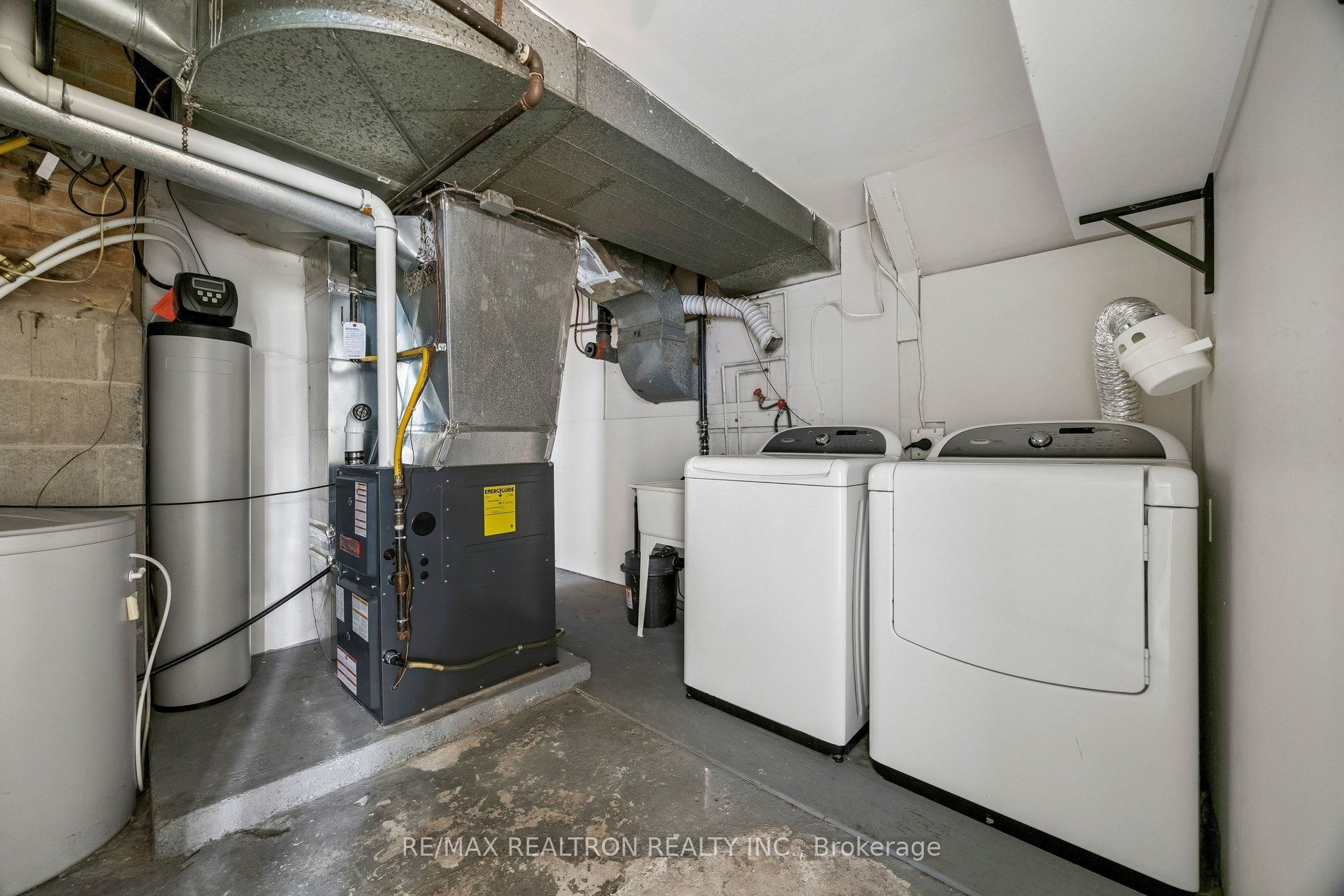 41 Hamilton Drive Property Photo 29