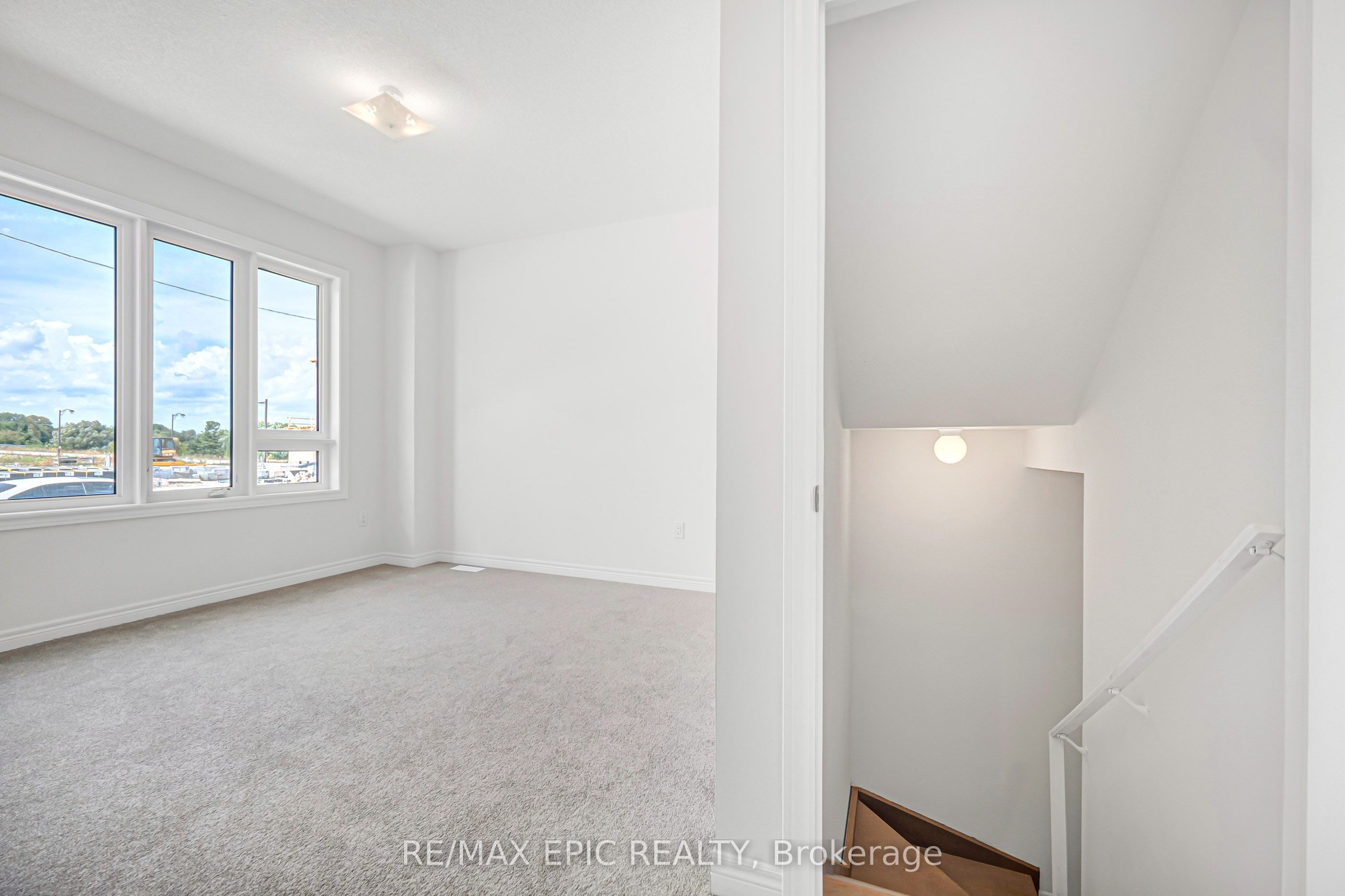 179 Vine Cliff Boulevard Property Photo 6