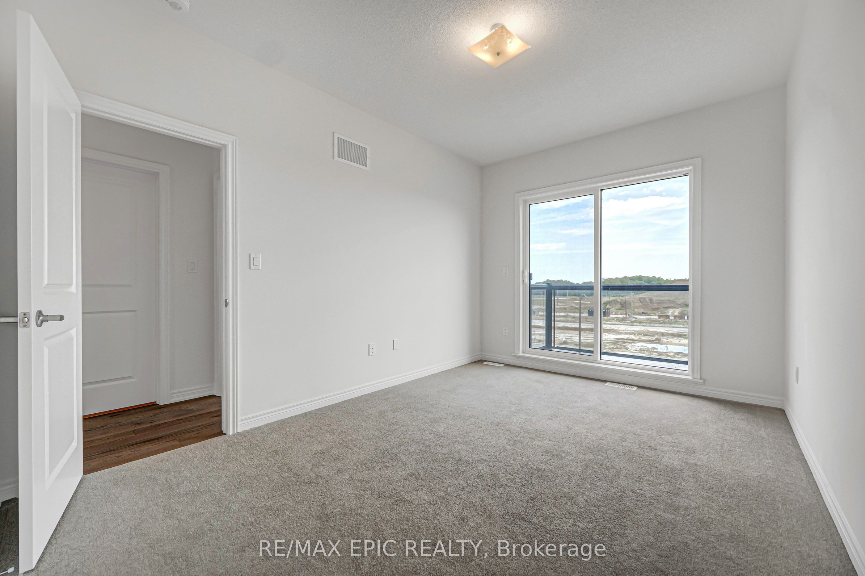 179 Vine Cliff Boulevard Property Photo 34