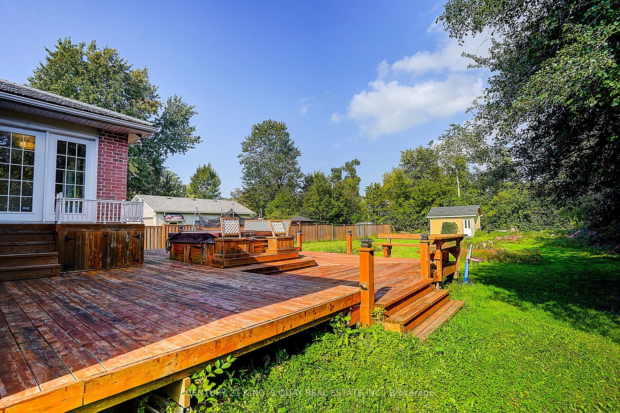 27 Windy Shore Drive Property Photo 4