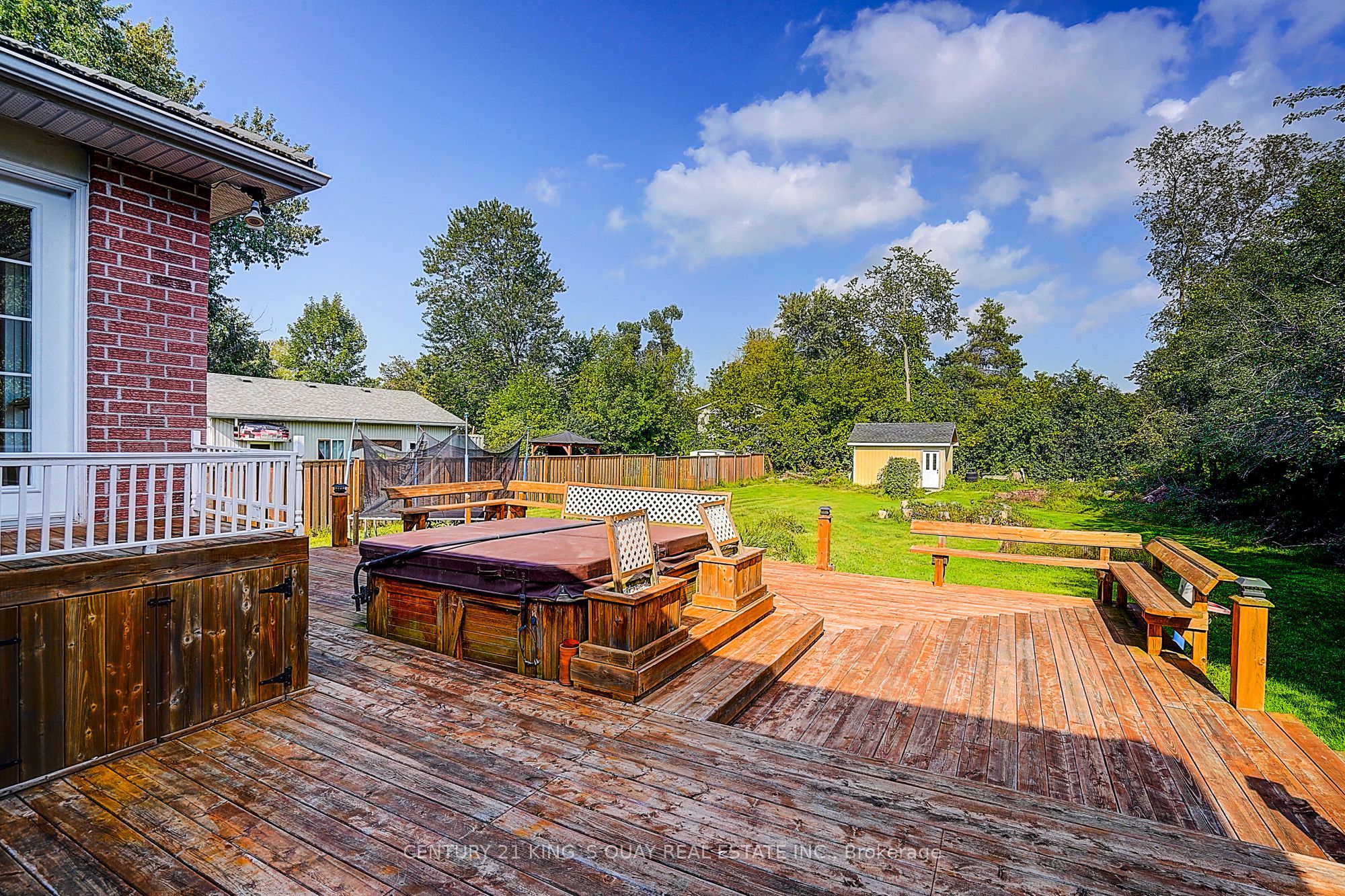 27 Windy Shore Drive Property Photo 5
