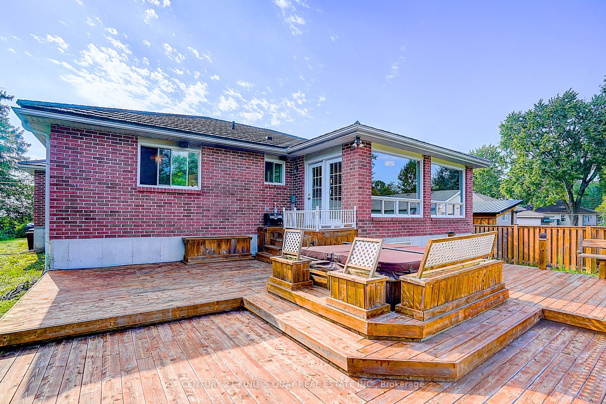 27 Windy Shore Drive Property Photo 8
