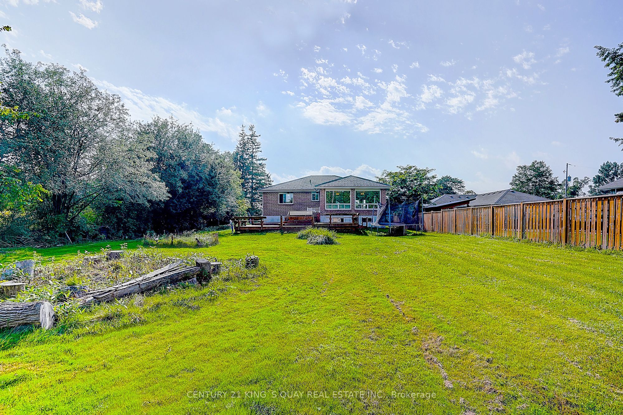 27 Windy Shore Drive Property Photo 9