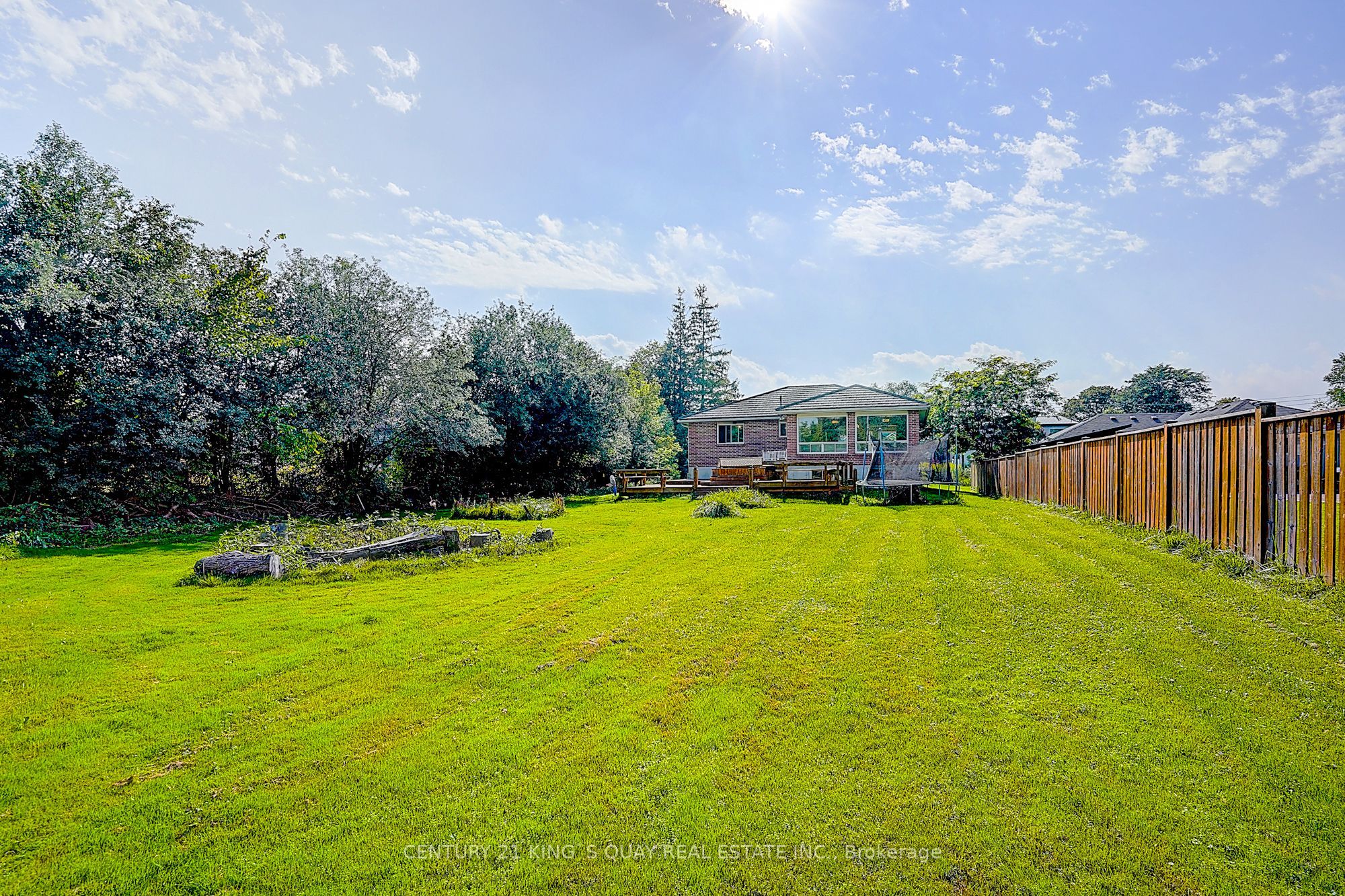 27 Windy Shore Drive Property Photo 10