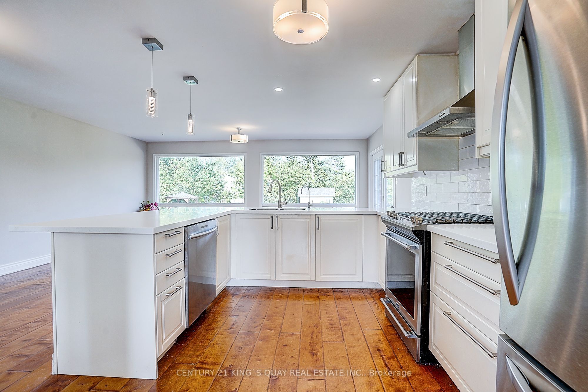 27 Windy Shore Drive Property Photo 17