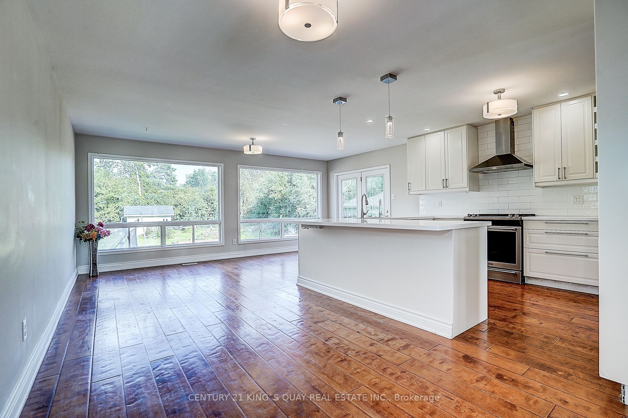 27 Windy Shore Drive Property Photo 21